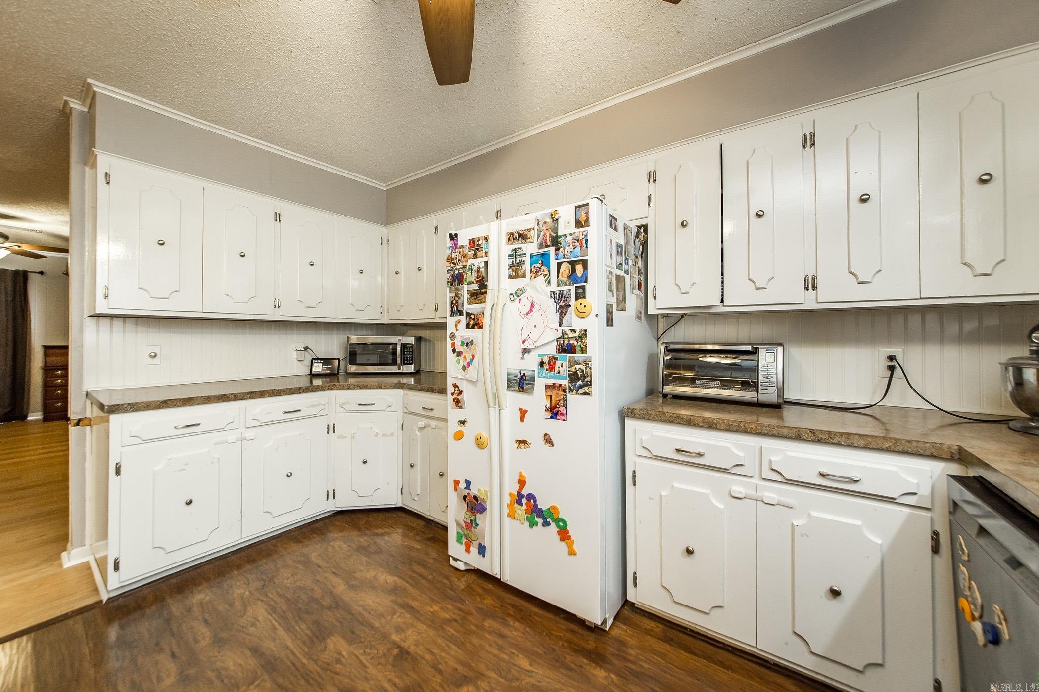 102  Walnut  England, AR