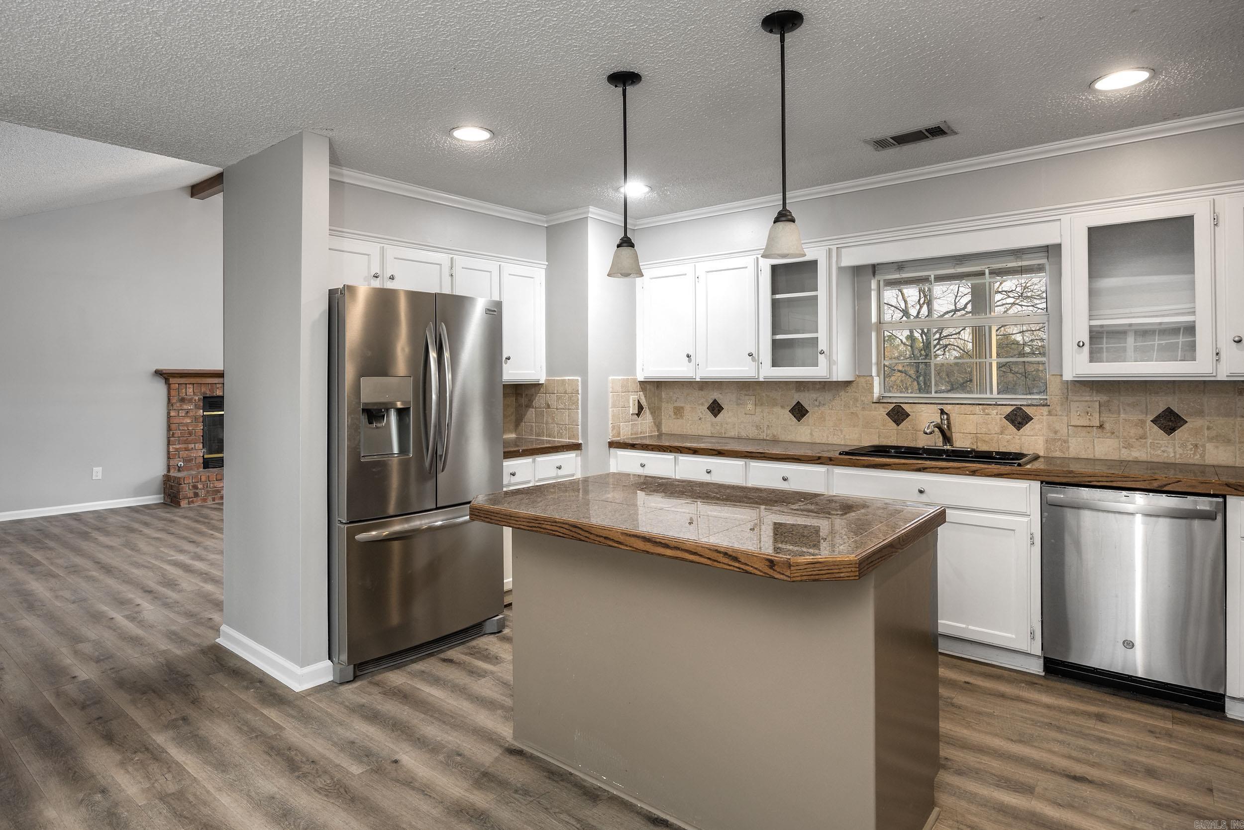 40  Vantage  Maumelle, AR