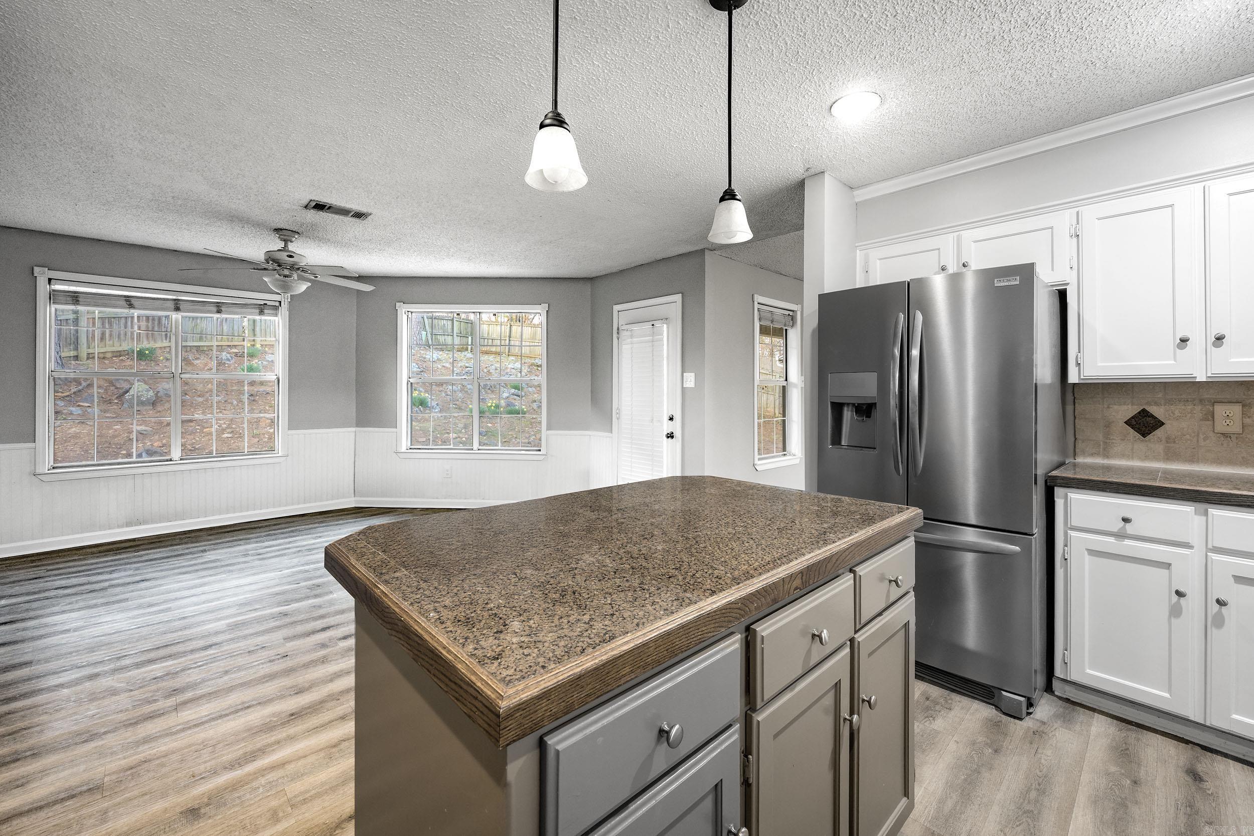 40  Vantage  Maumelle, AR