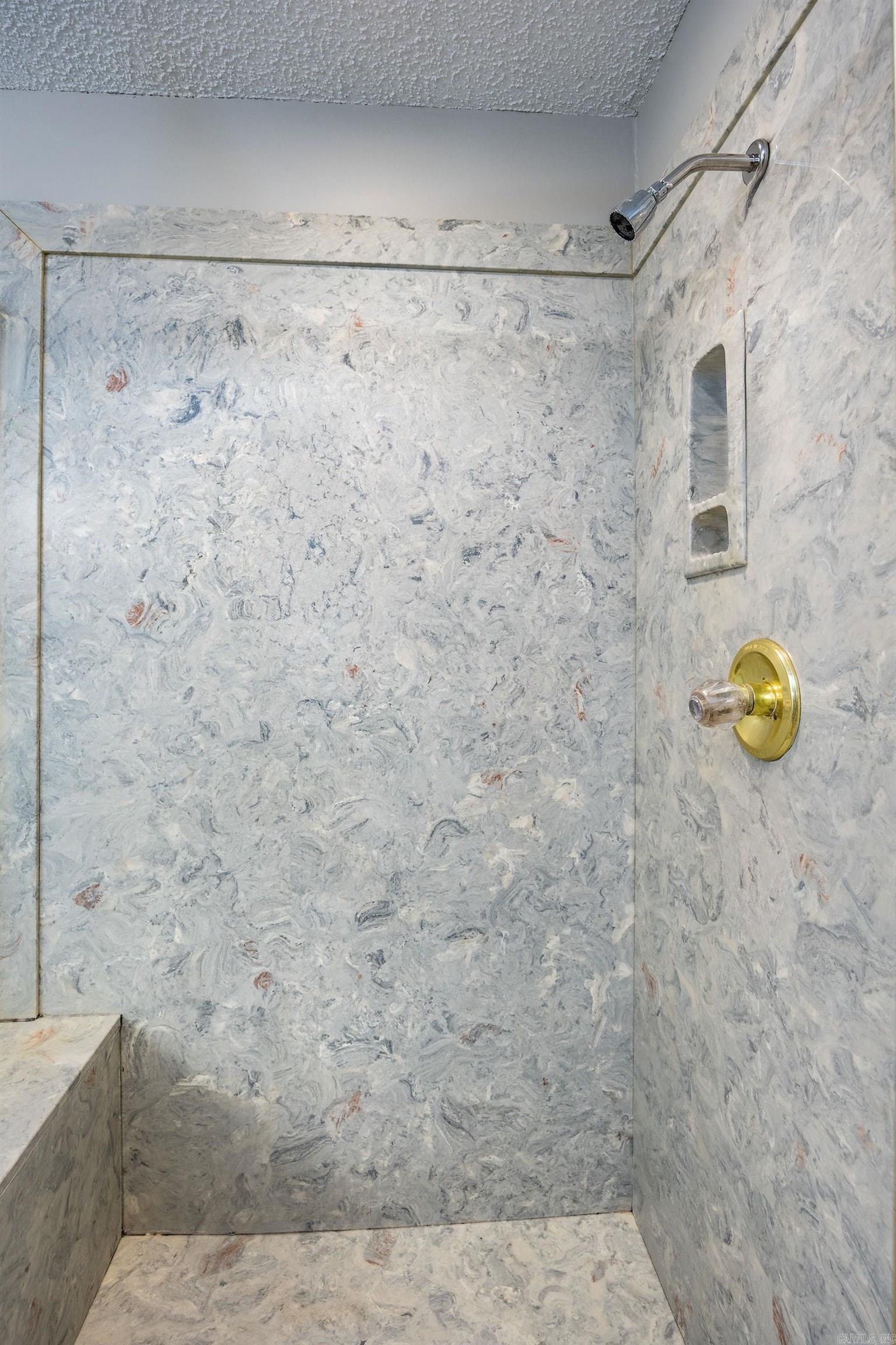 40  Vantage  Maumelle, AR