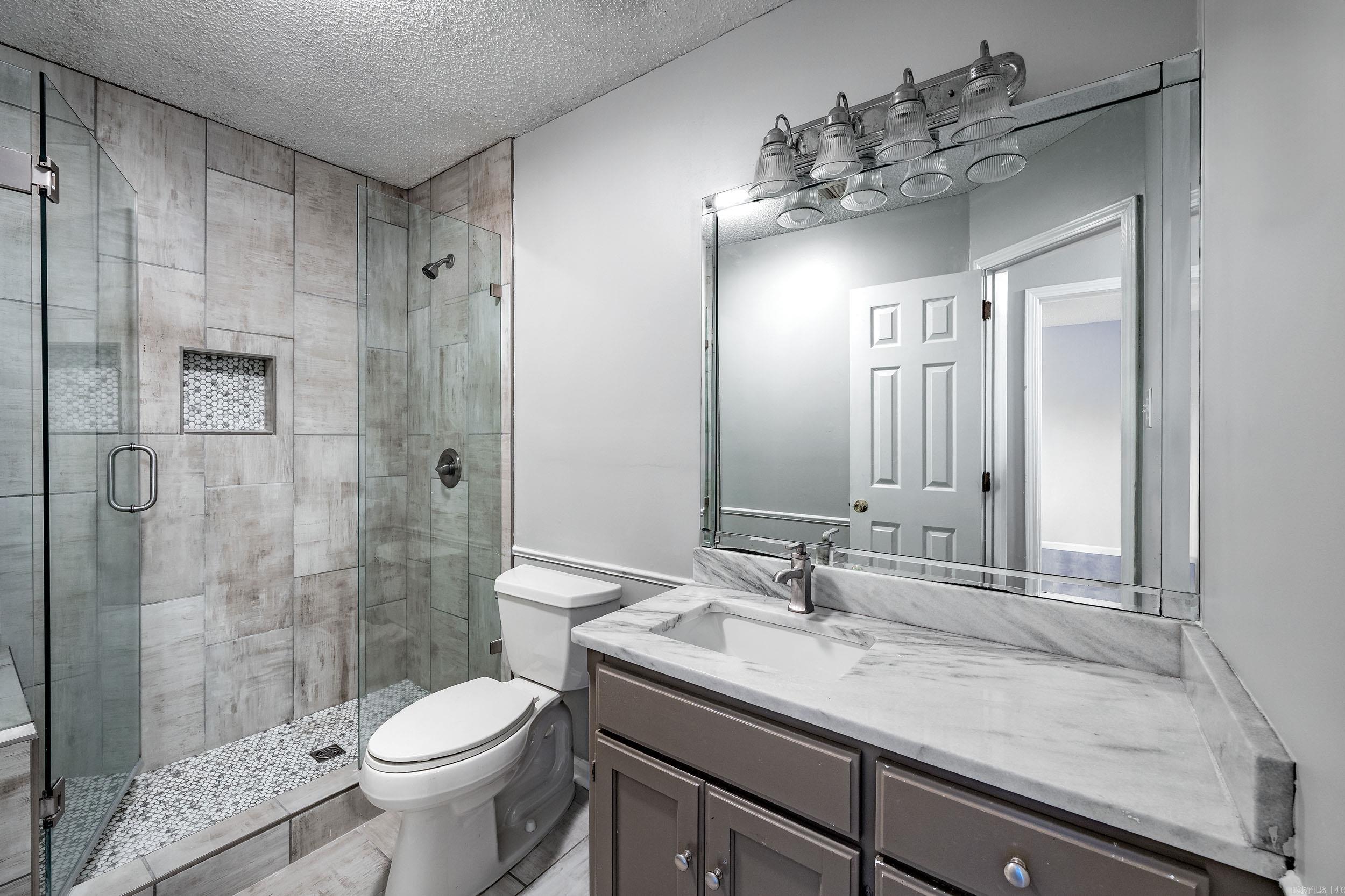 40  Vantage  Maumelle, AR