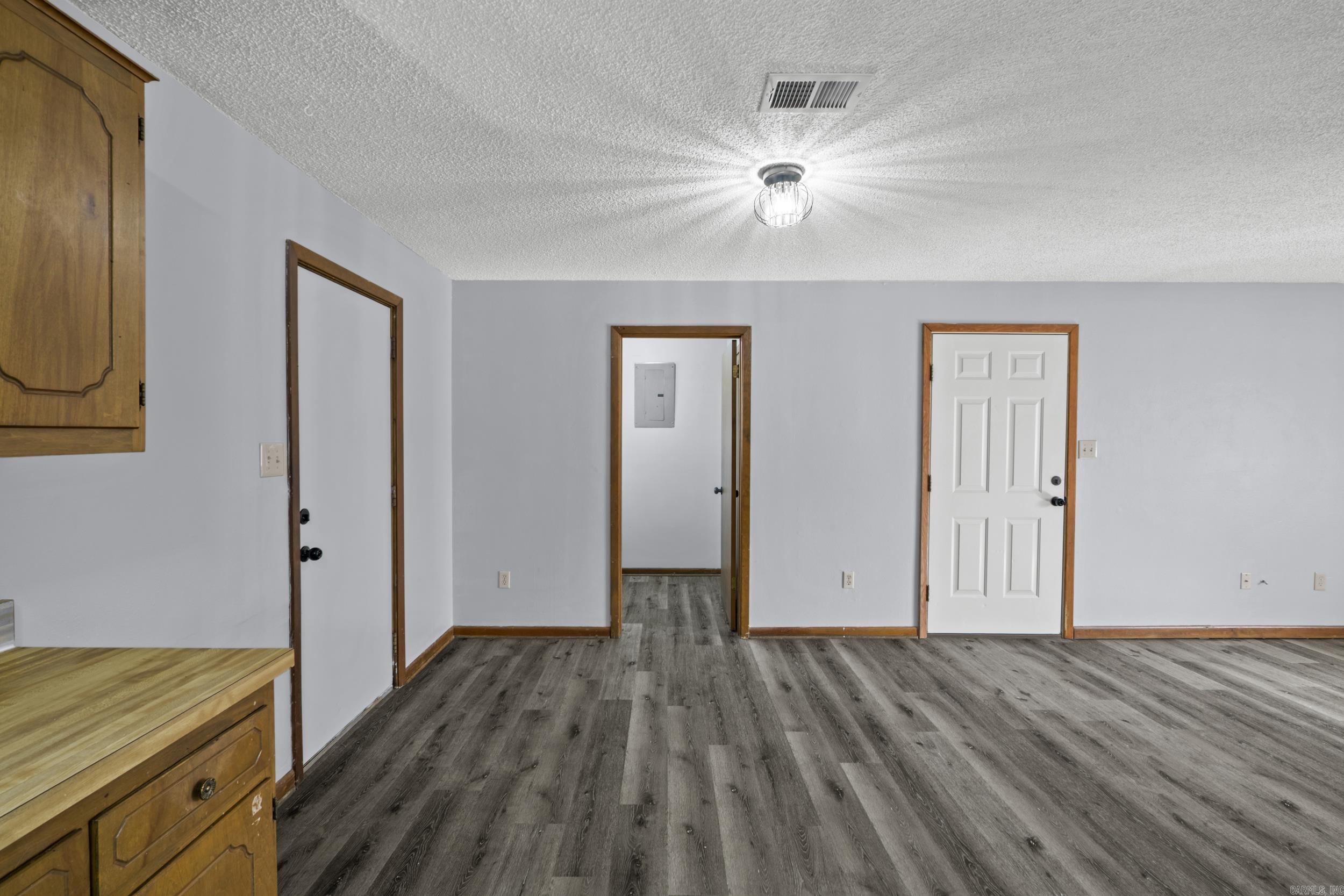 1401  Doris  Searcy, AR