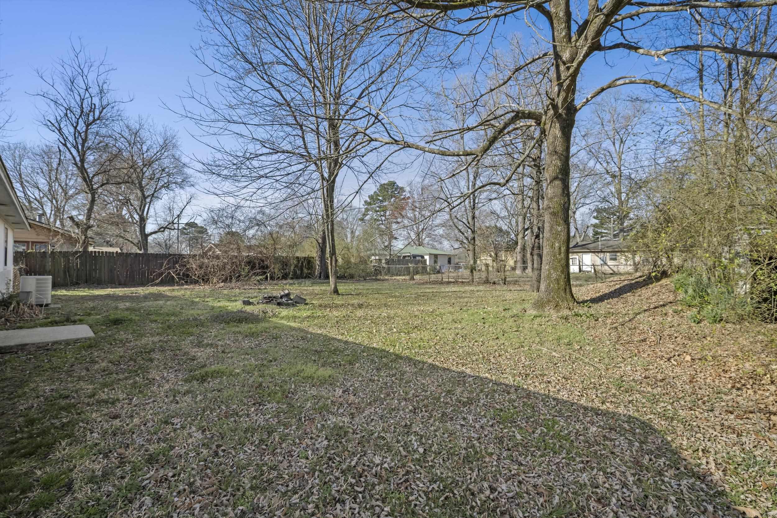 1401  Doris  Searcy, AR