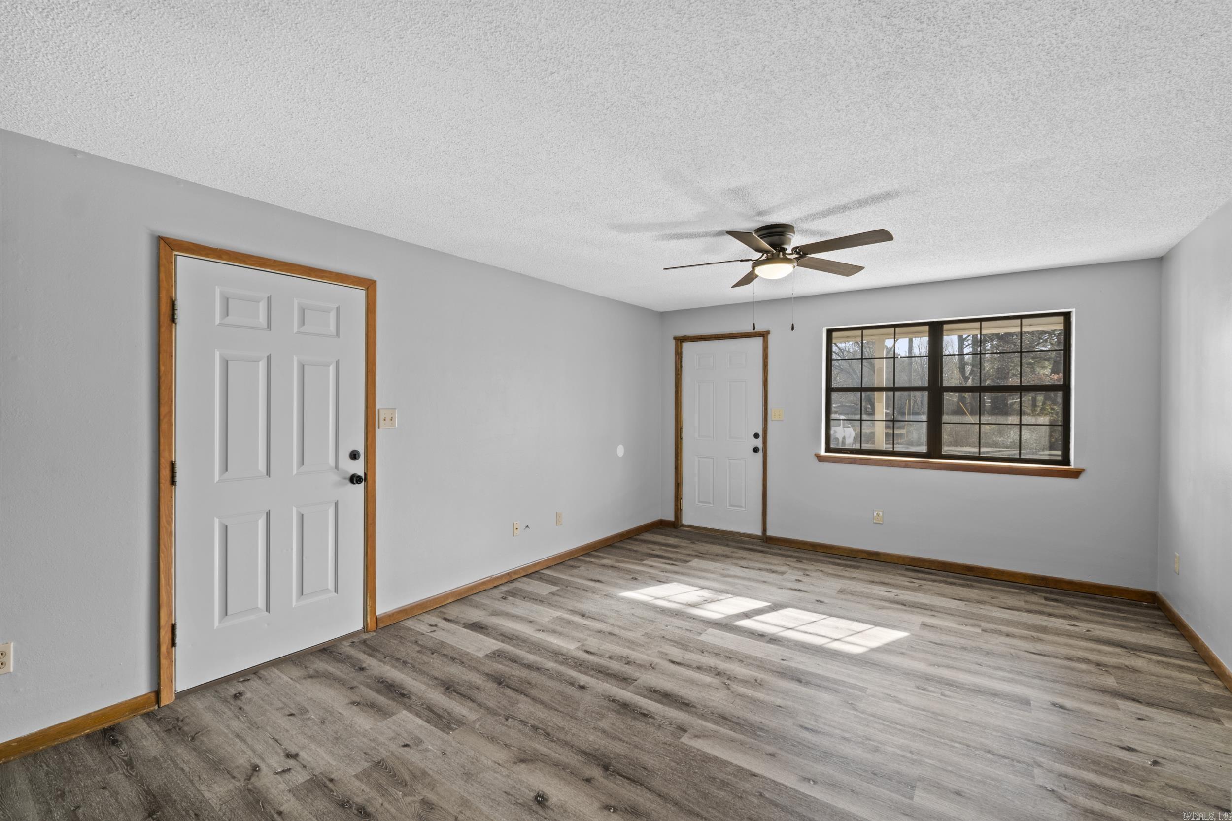 1401  Doris  Searcy, AR