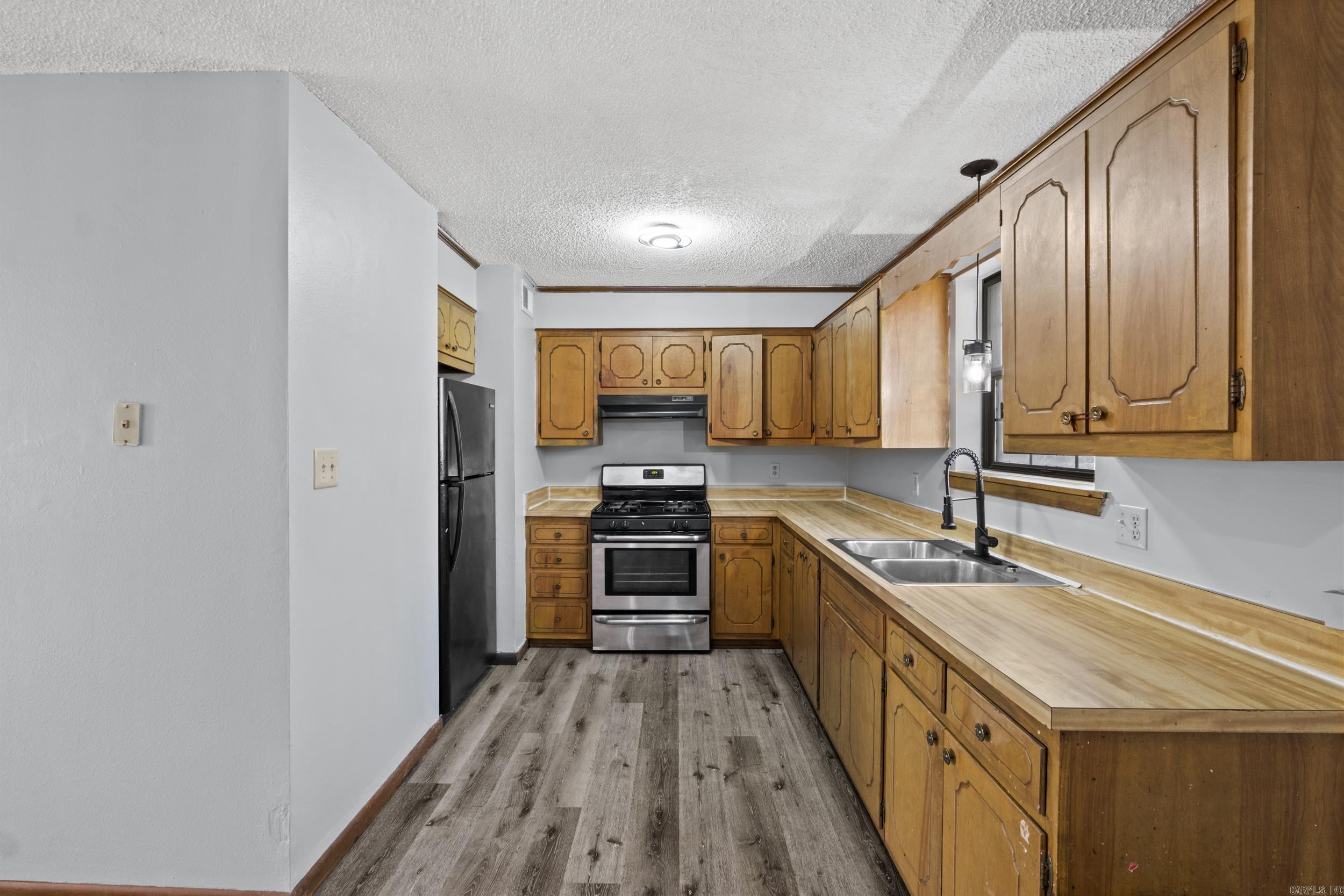 1401  Doris  Searcy, AR
