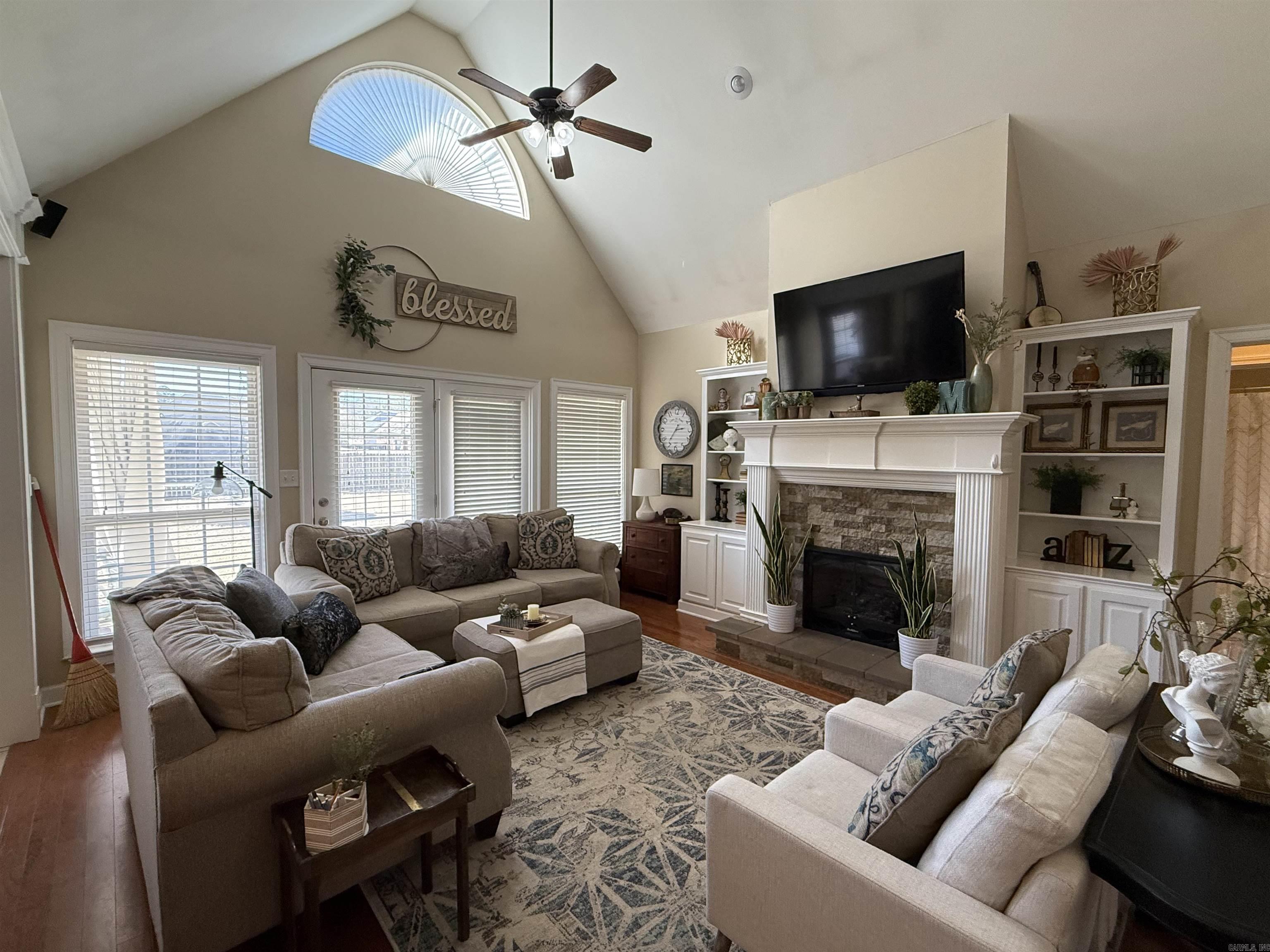 3259  Heritage Farm Drive  Benton, AR