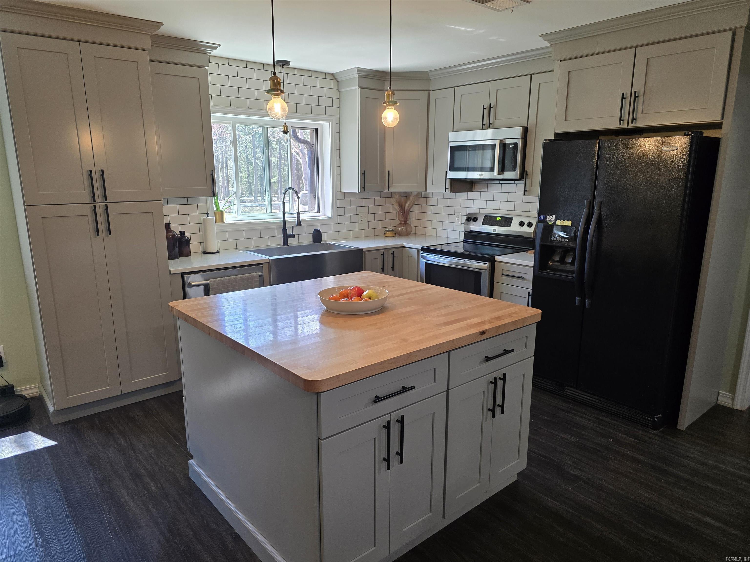 10 Randel Avenue Heber Springs, AR 72543-0000