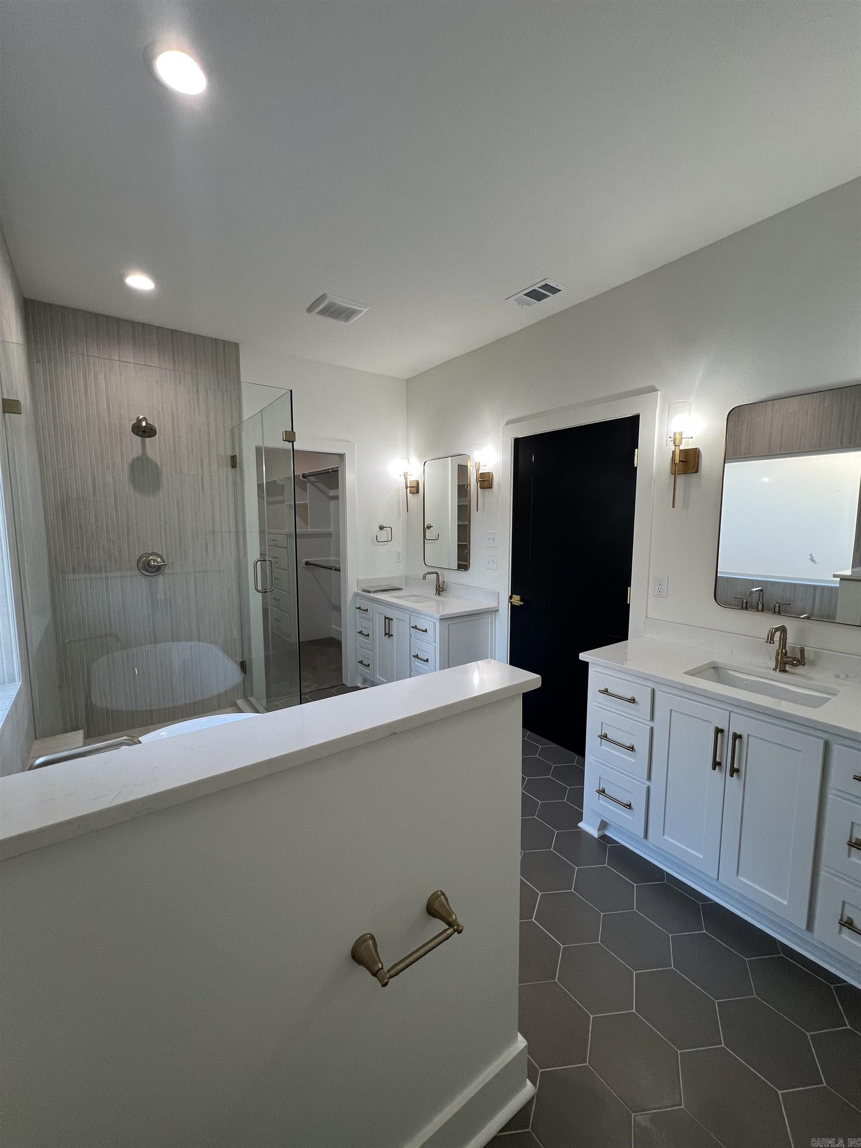 17  Calvados Ct  Cabot, AR