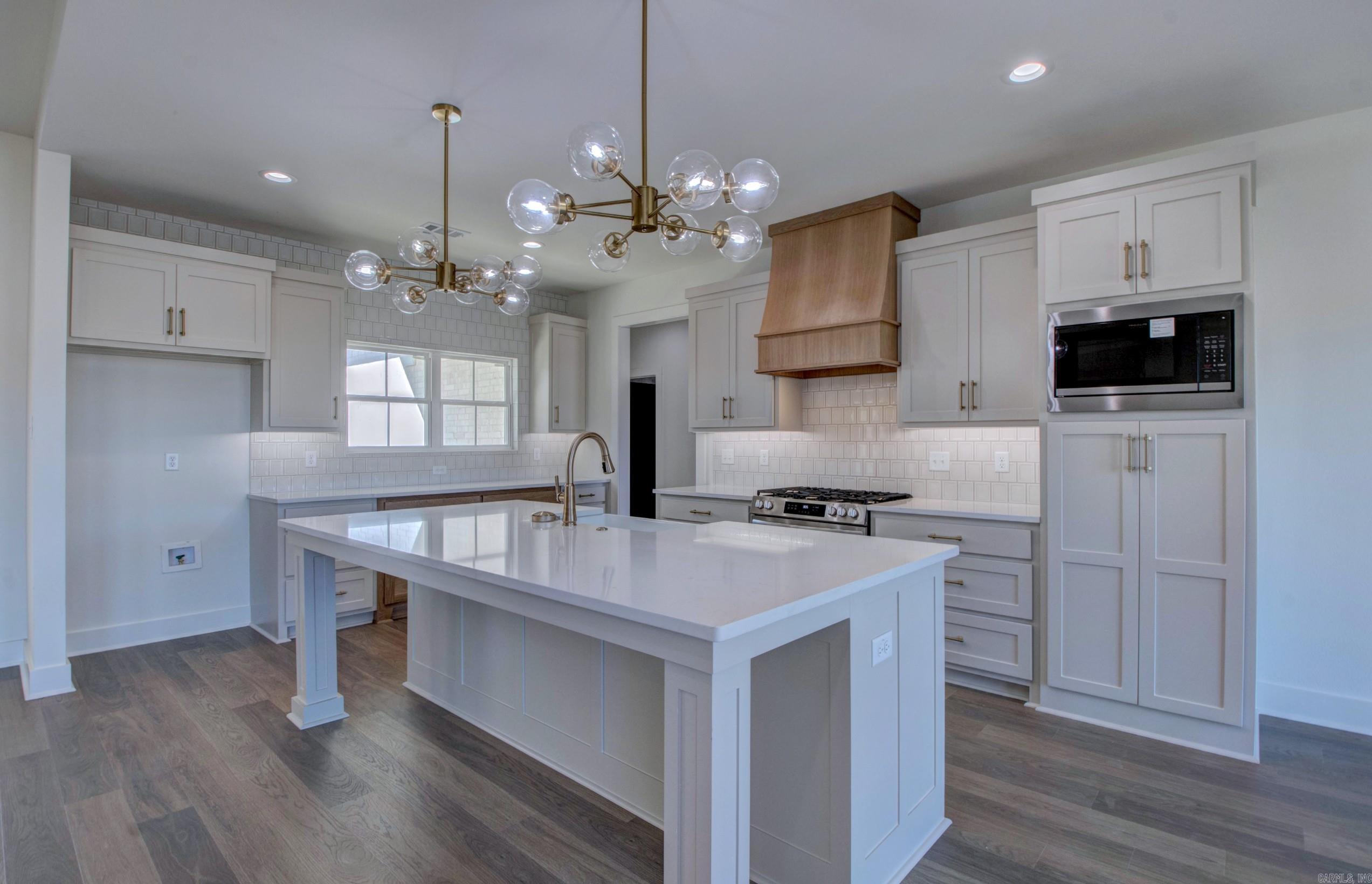 17  Calvados Ct  Cabot, AR