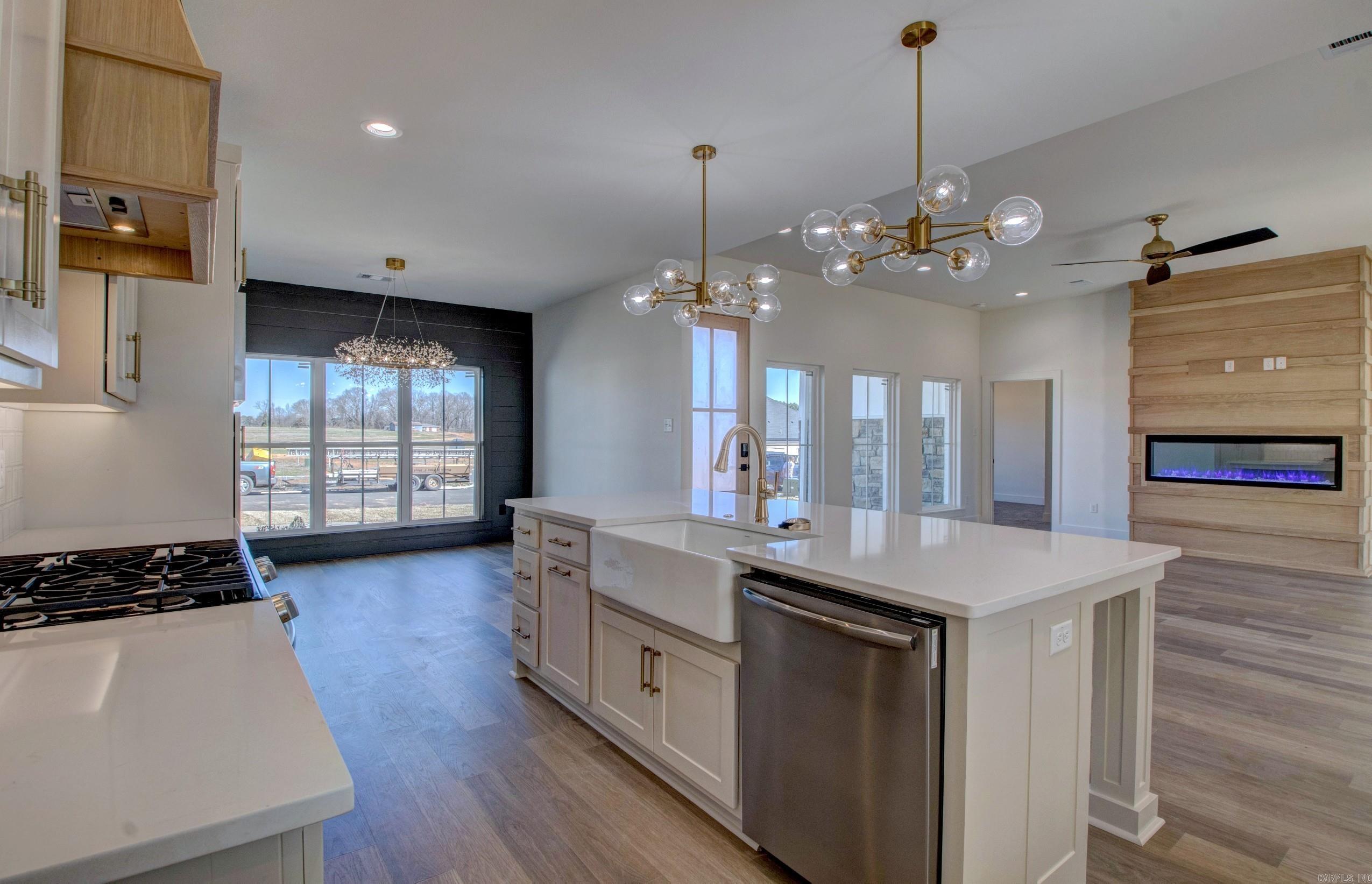 17  Calvados Ct  Cabot, AR