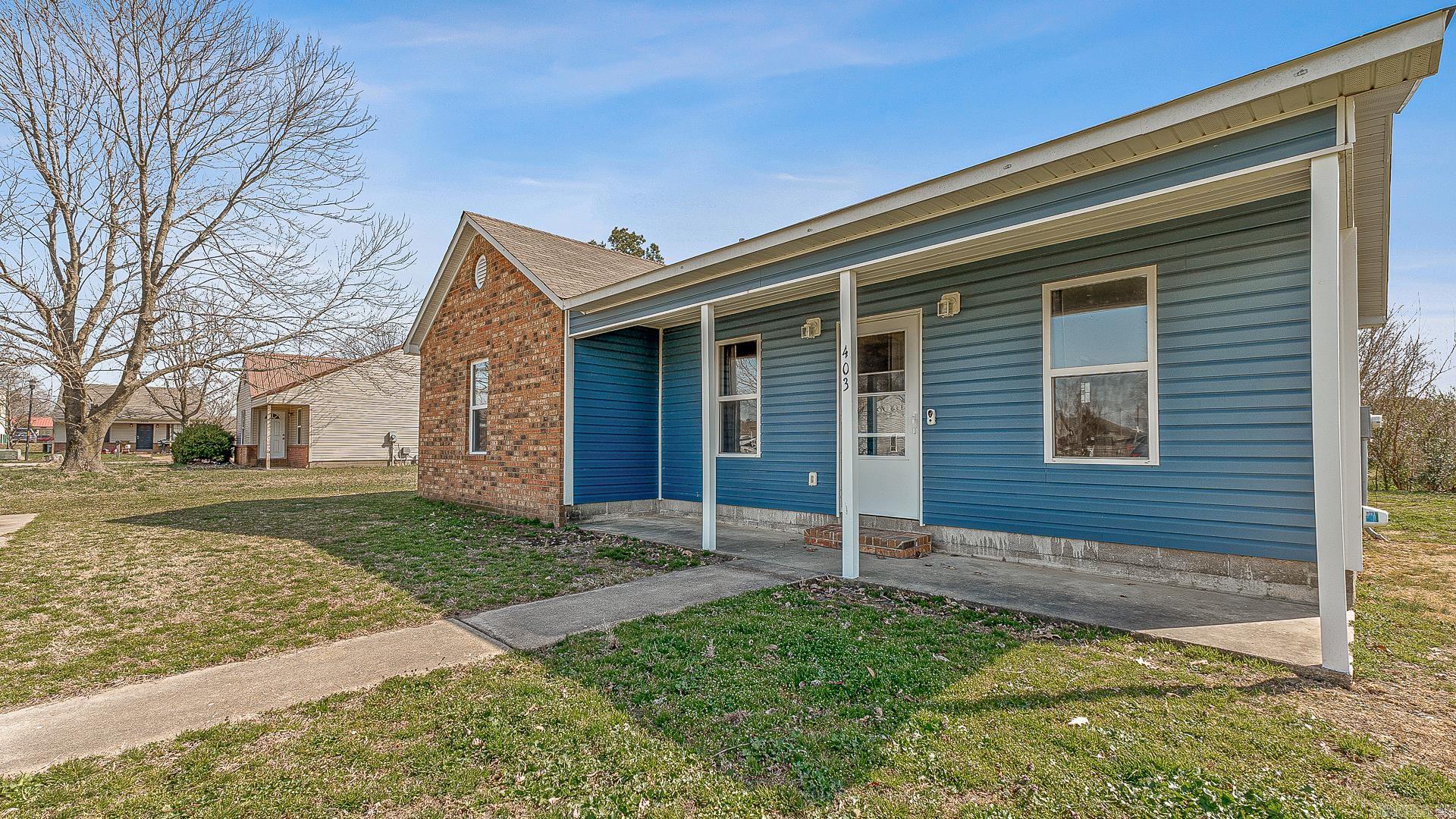 403  Jones  Harrisburg, AR