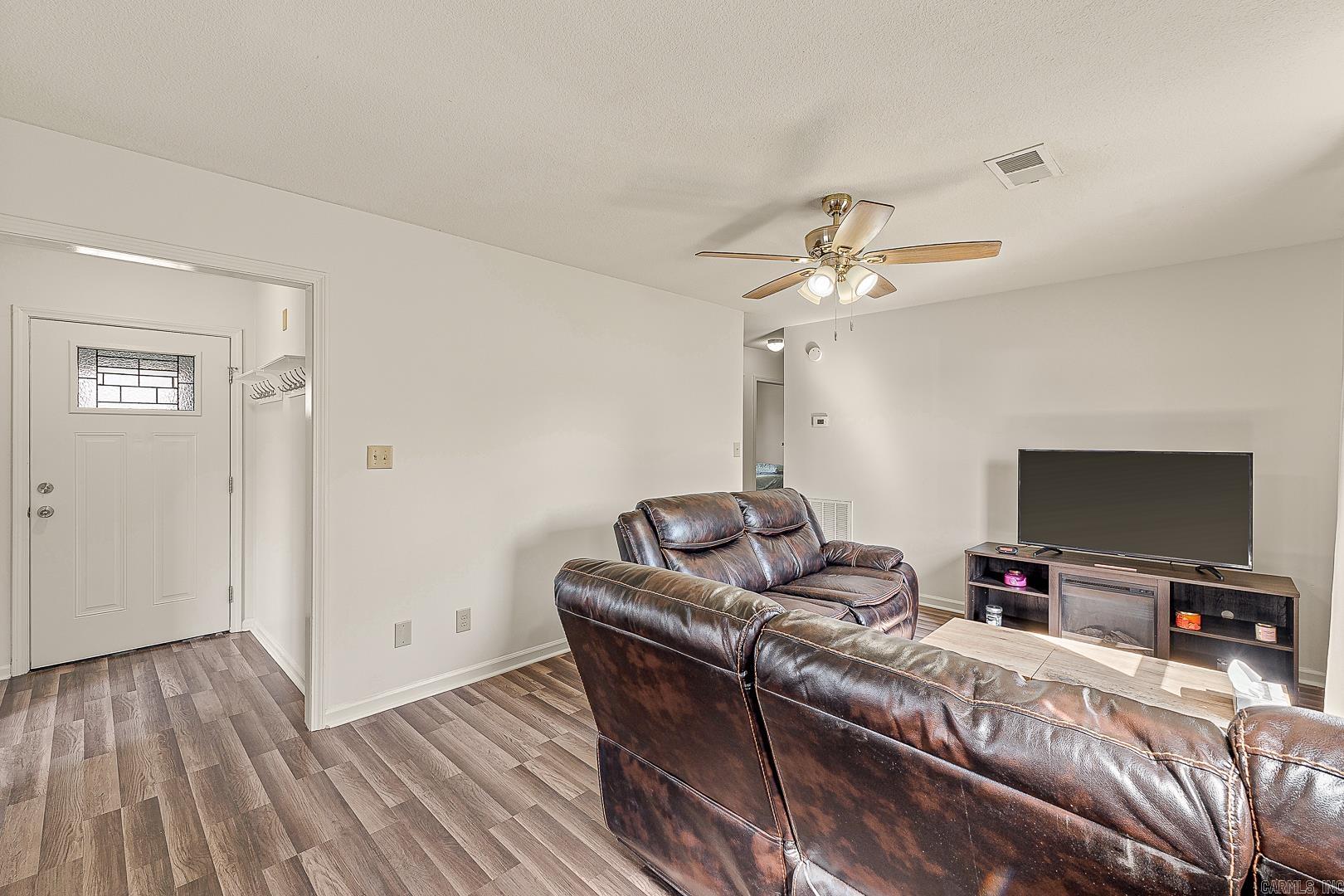 403  Jones  Harrisburg, AR
