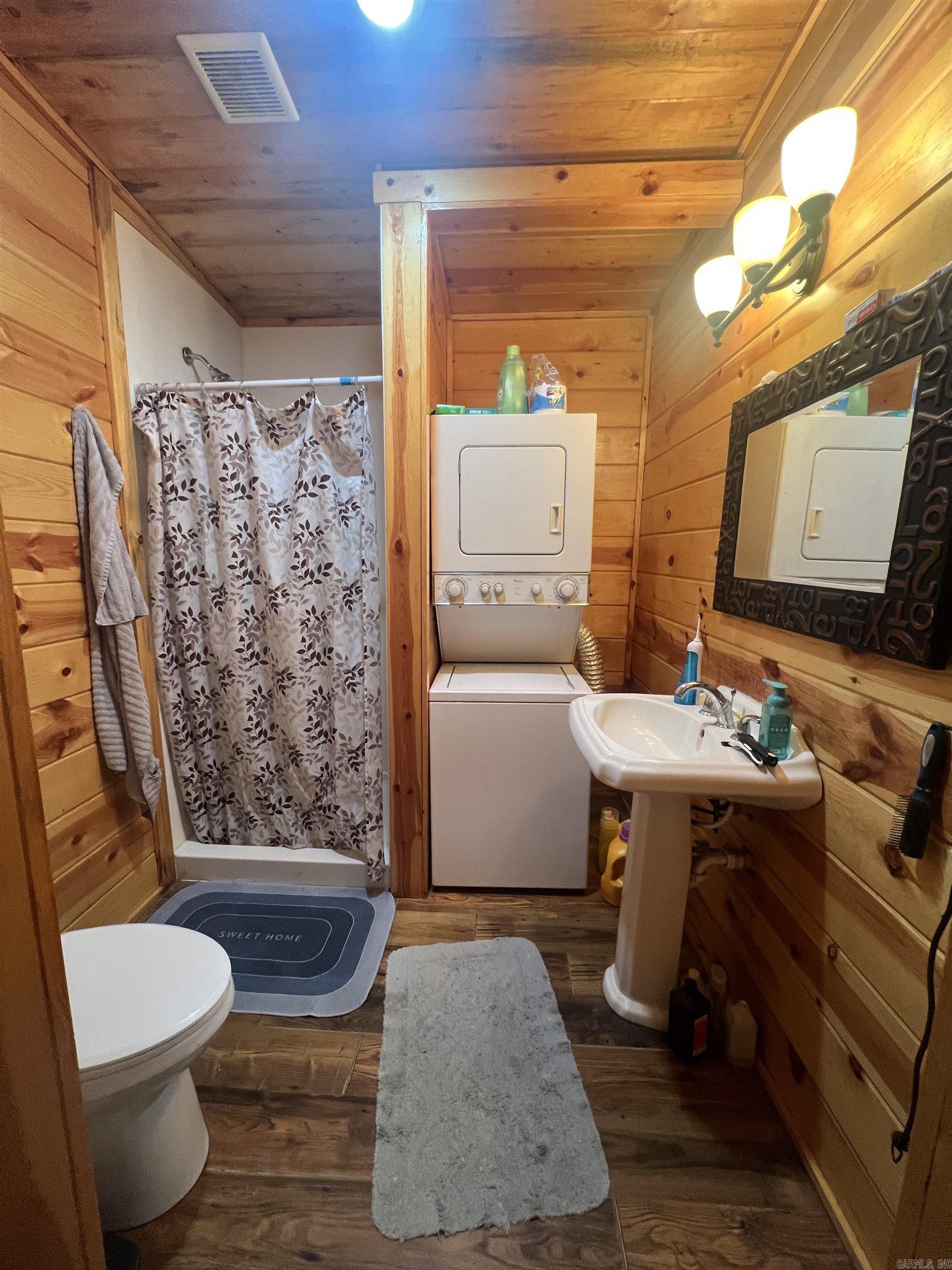 24342  Dreamy Oaks Dr.  Paron, AR
