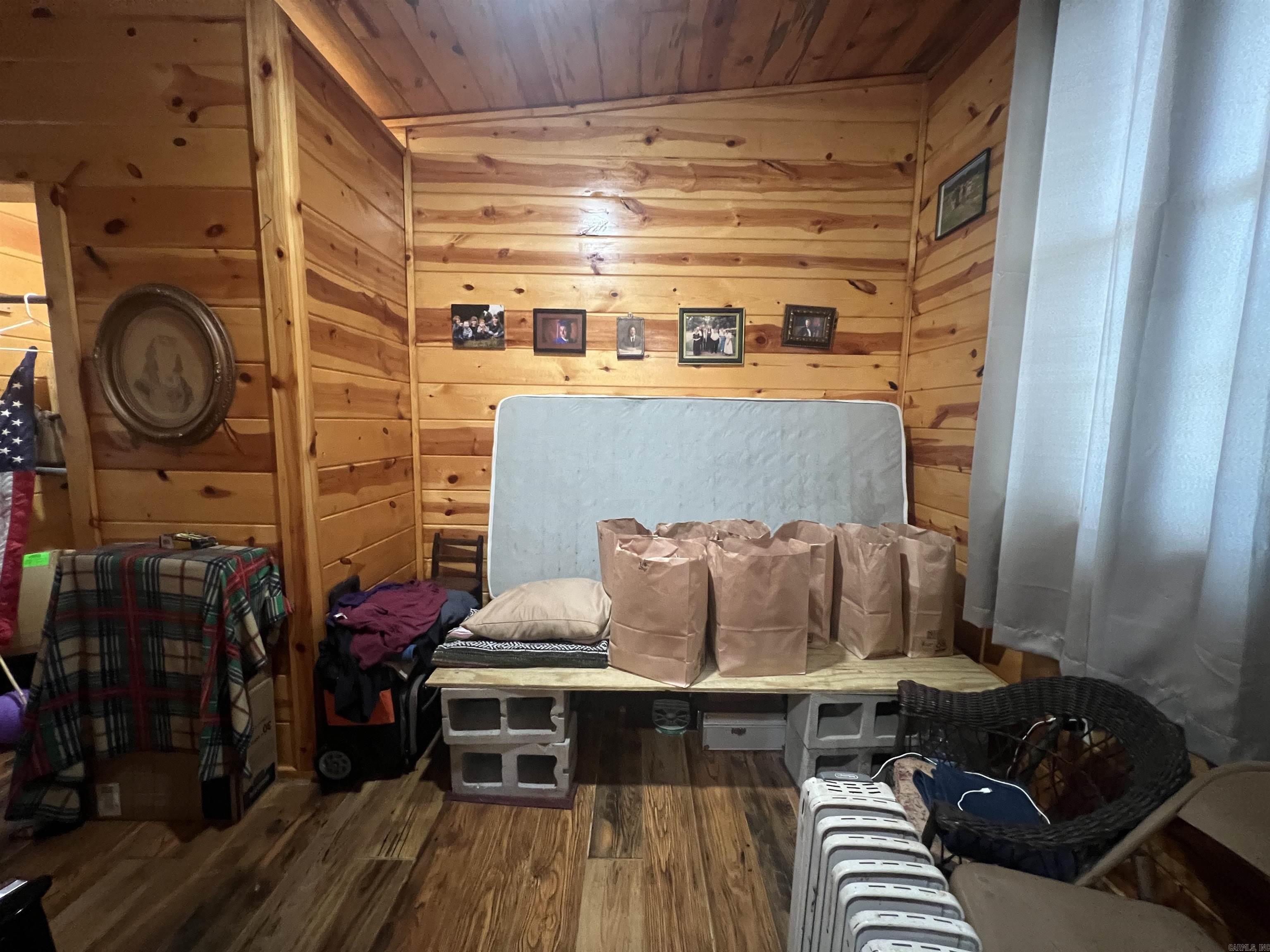 24342  Dreamy Oaks Dr.  Paron, AR