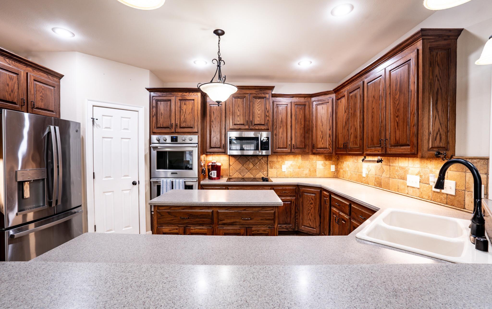 14  Cobblestone  Greenbrier, AR