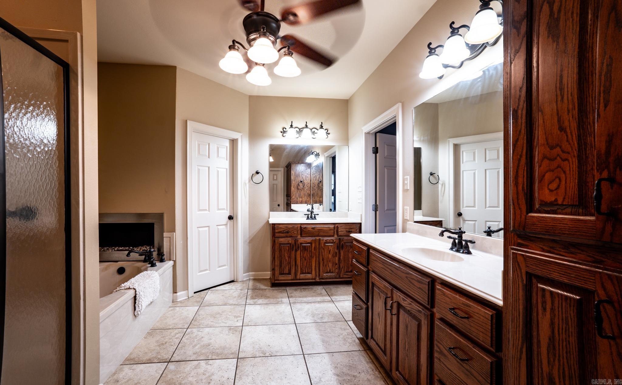 14  Cobblestone  Greenbrier, AR