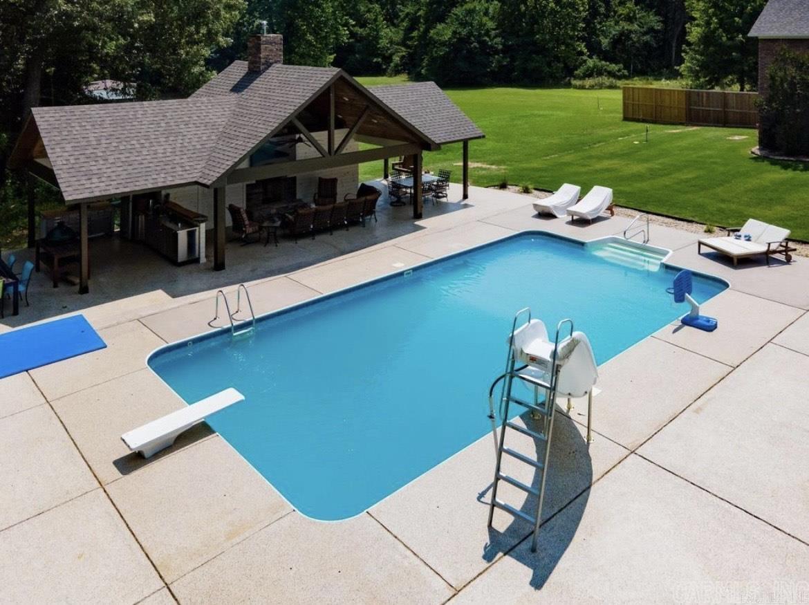 14  Cobblestone  Greenbrier, AR