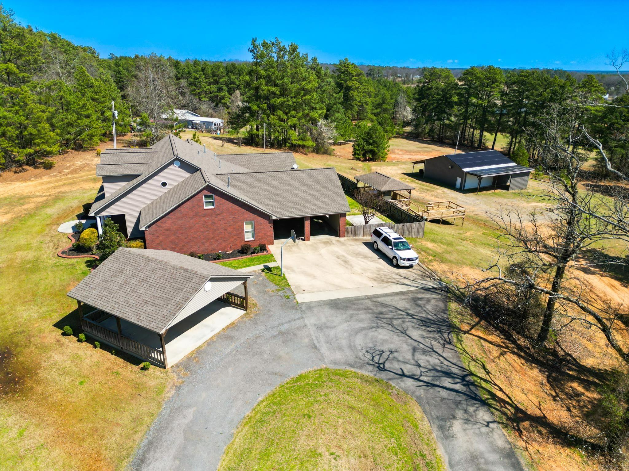 588  Old Highway 13  Monticello, AR