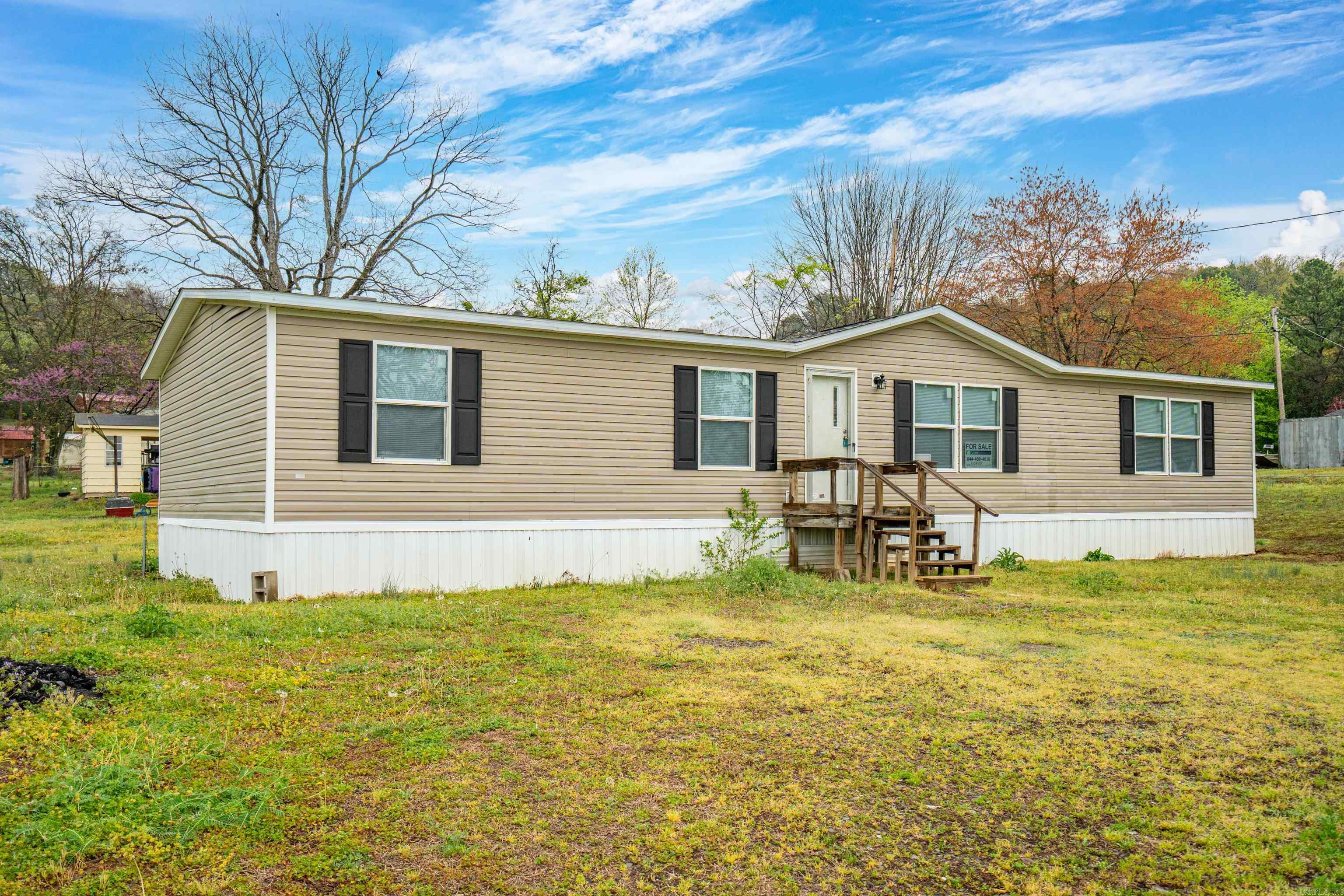 201  6th  Coal Hill, AR