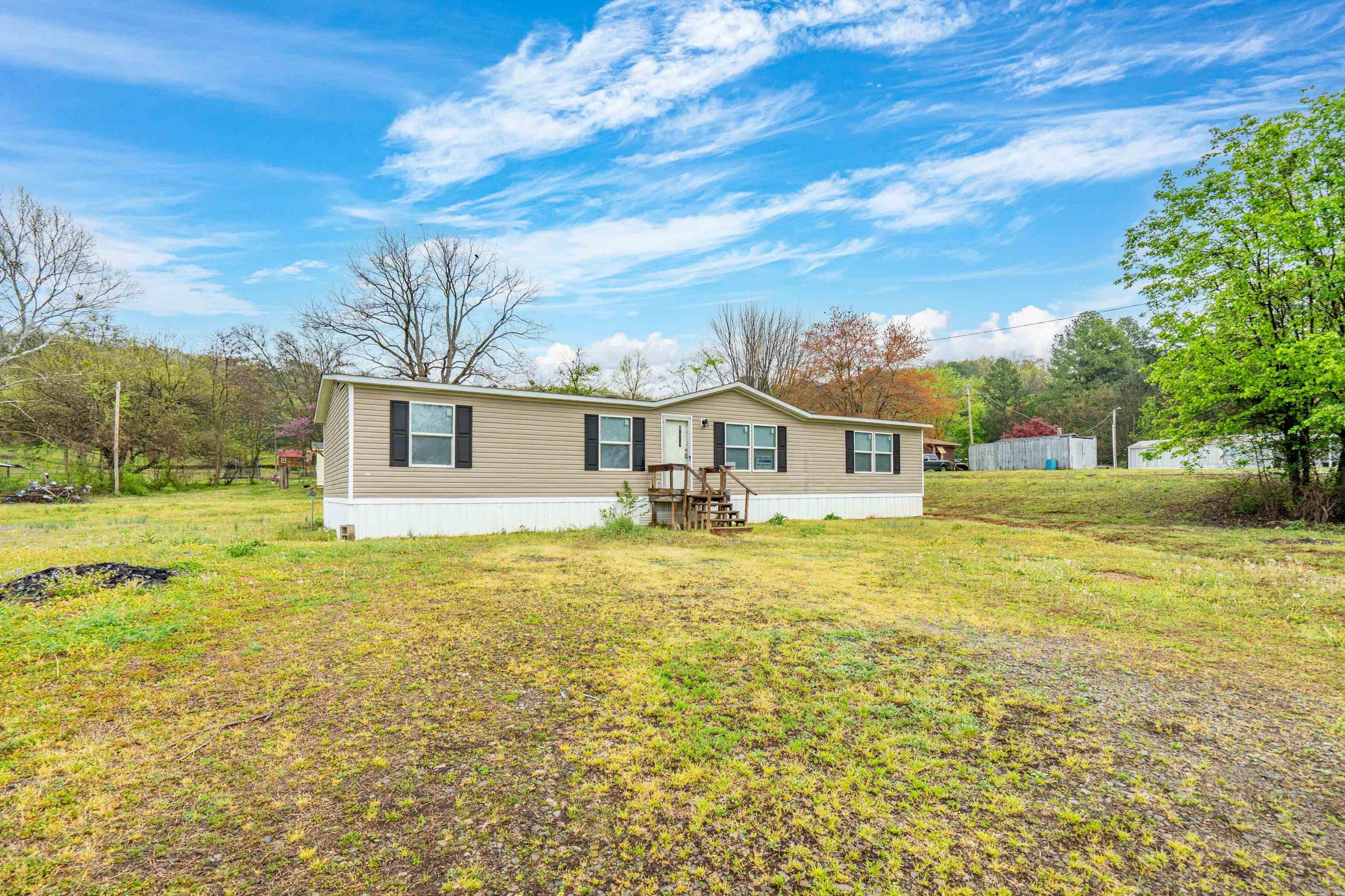 201  6th  Coal Hill, AR