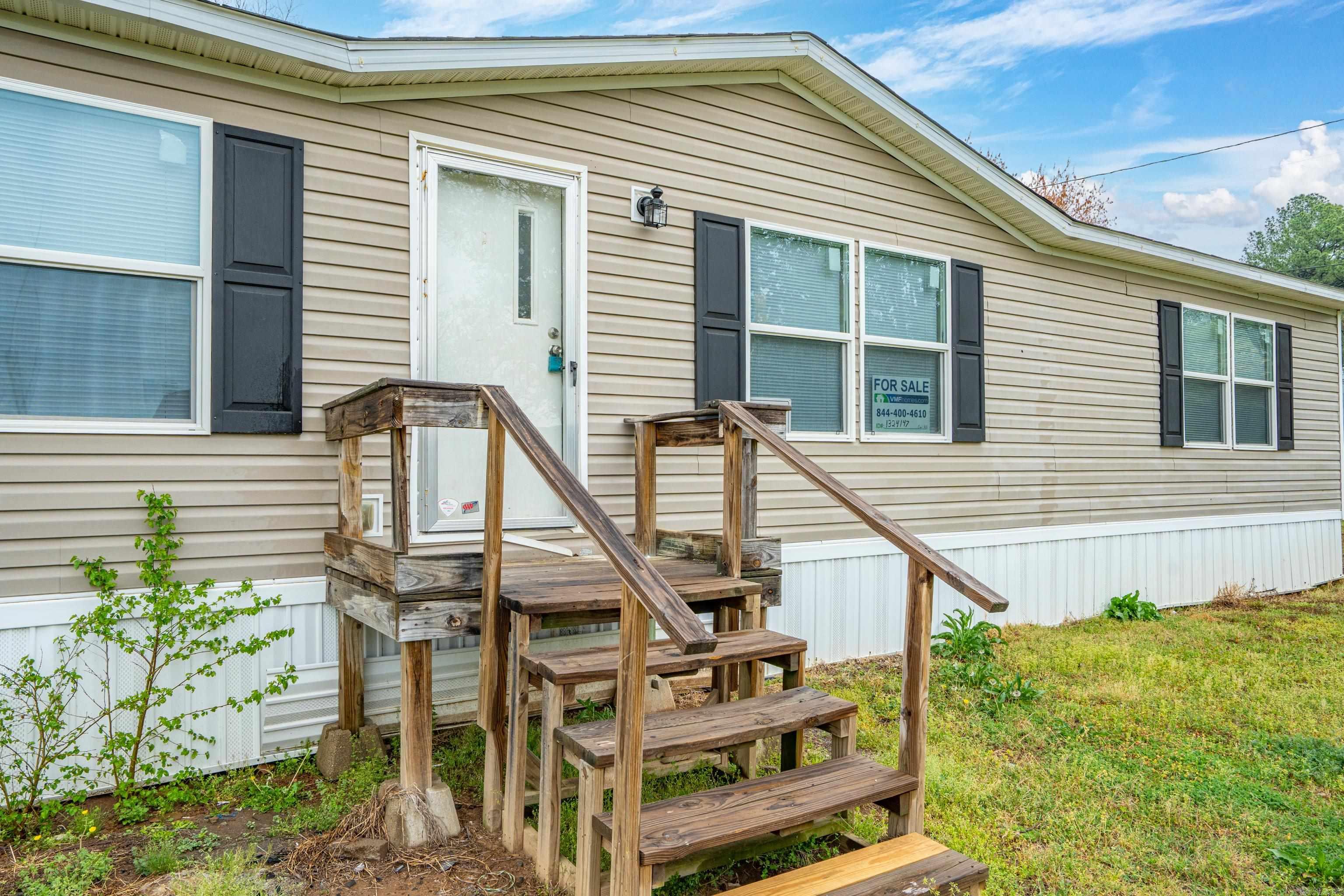 201  6th  Coal Hill, AR