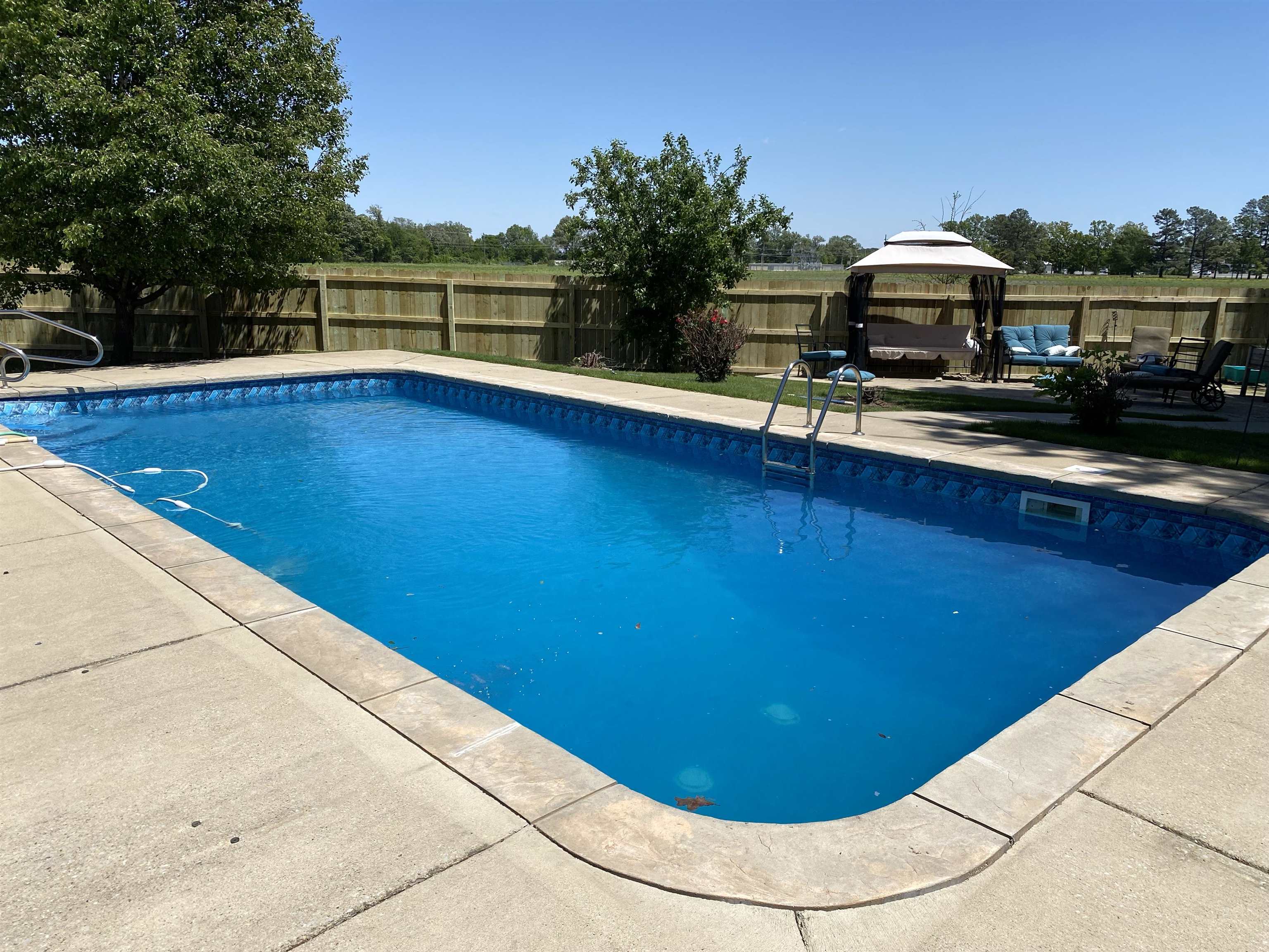 2304  Chastain Dr  Jonesboro, AR