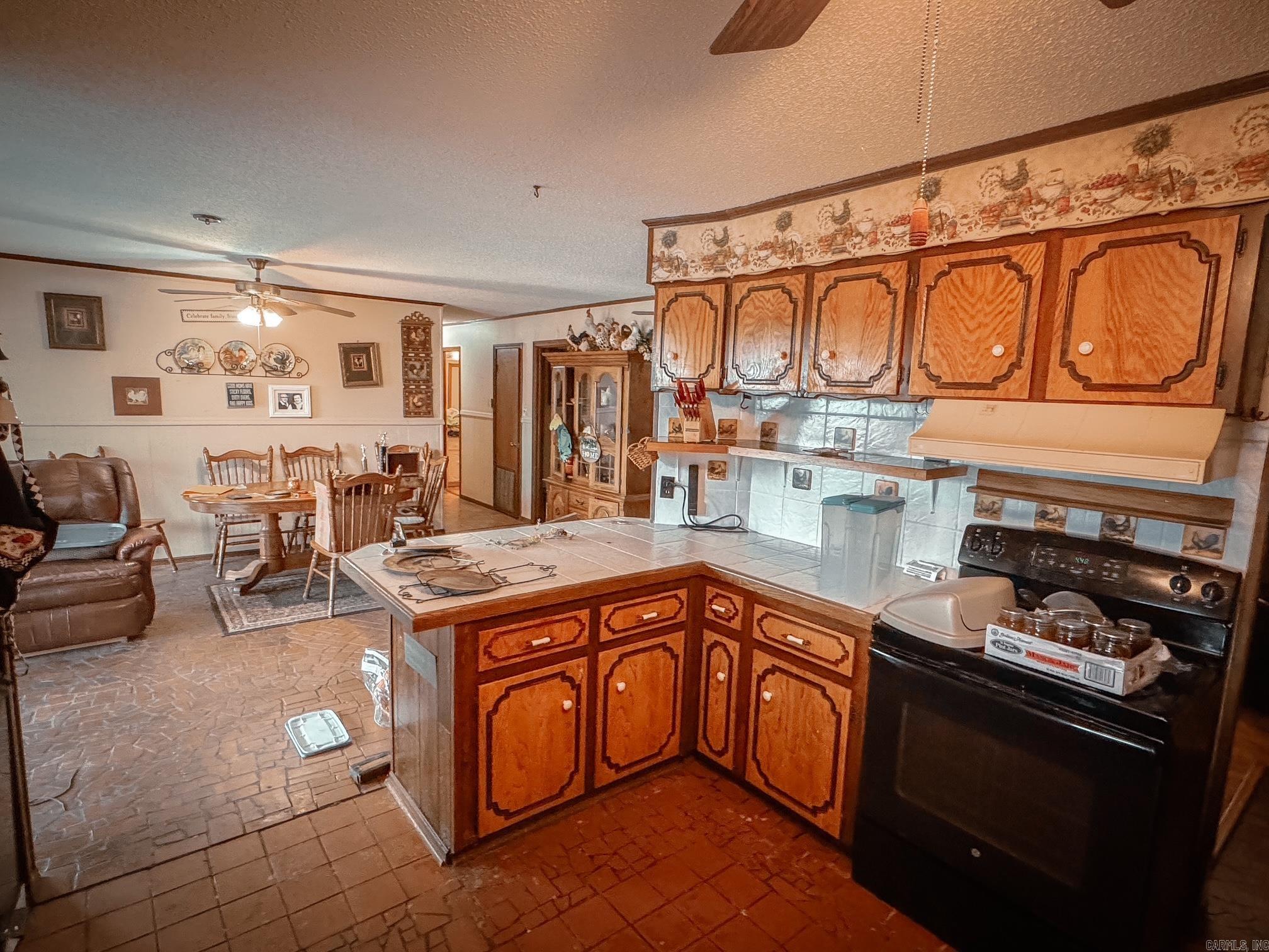 2482  County Road 3451  Clarksville, AR