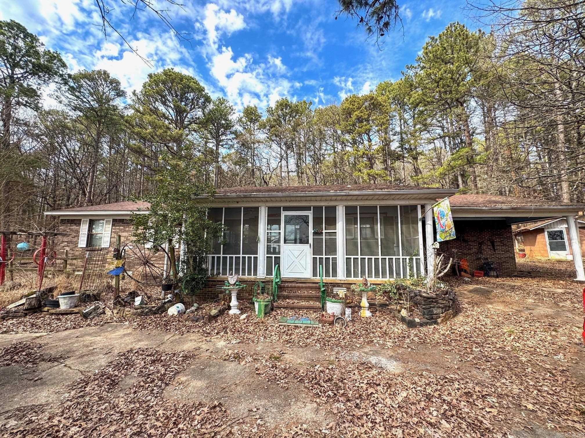 2482  County Road 3451  Clarksville, AR