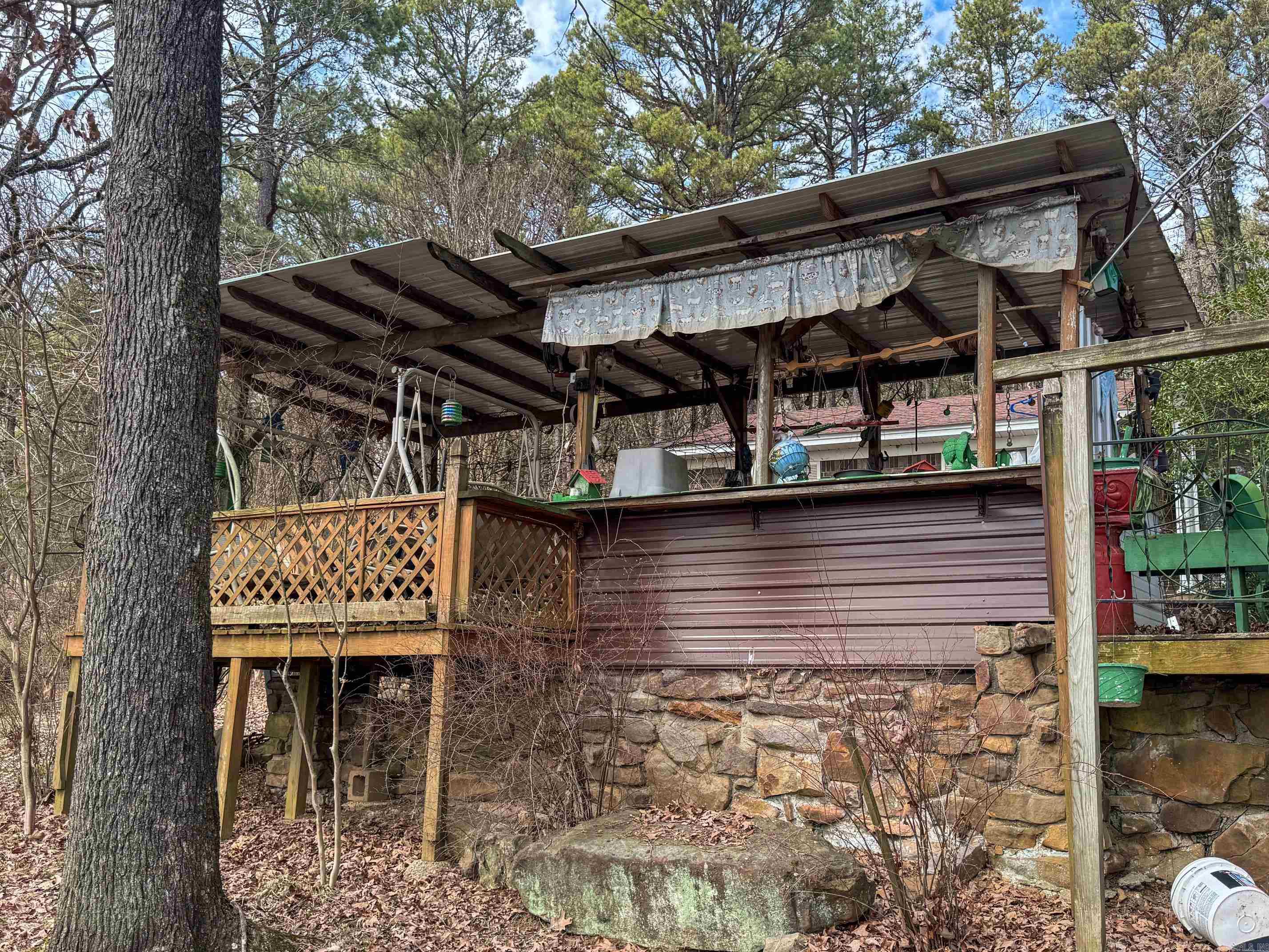 2482  County Road 3451  Clarksville, AR