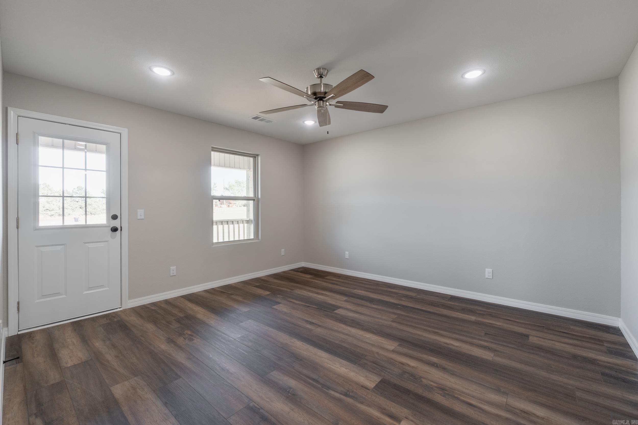 54  PR 3534  Clarksville, AR