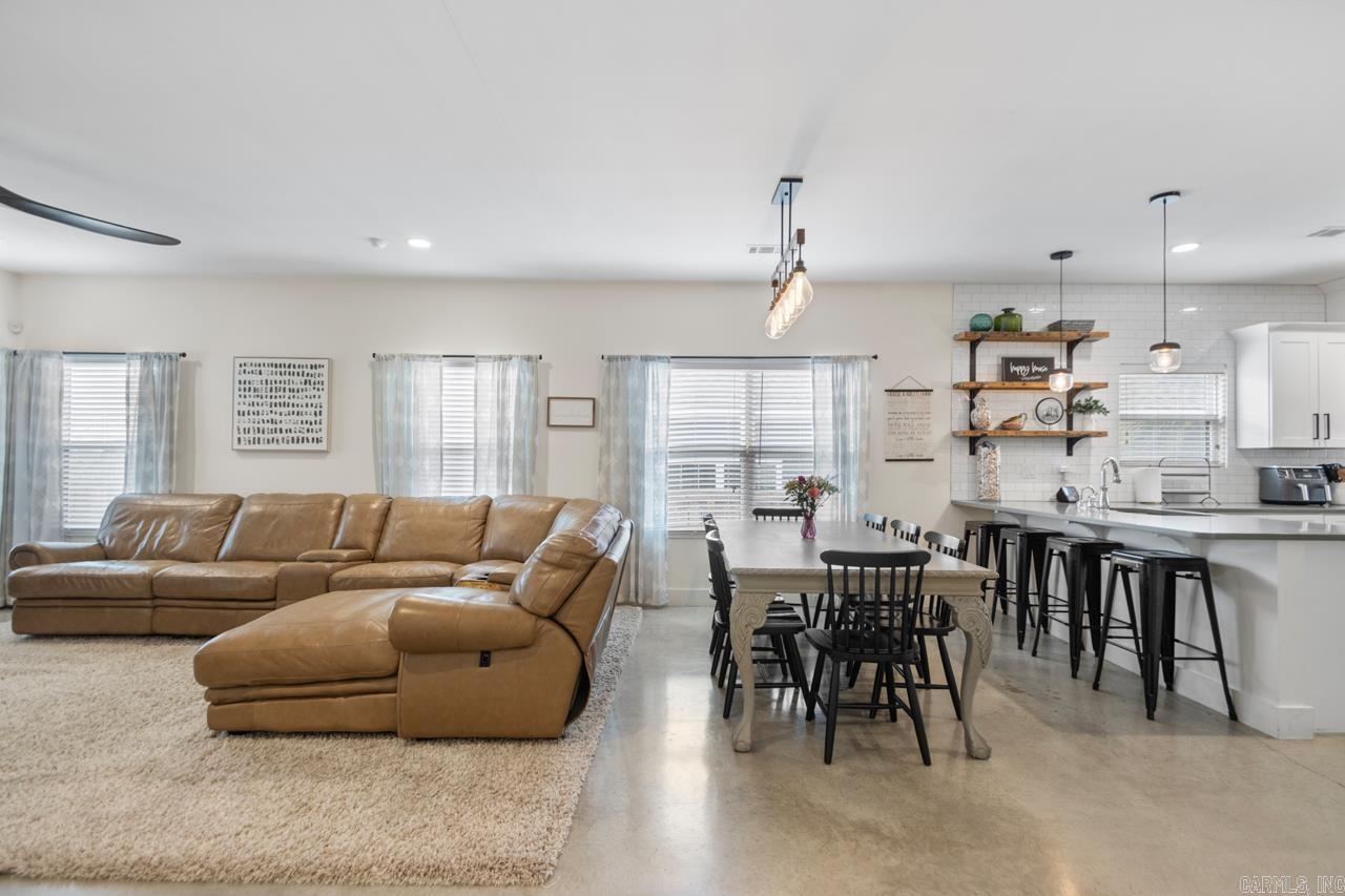 402 S Market  Benton, AR