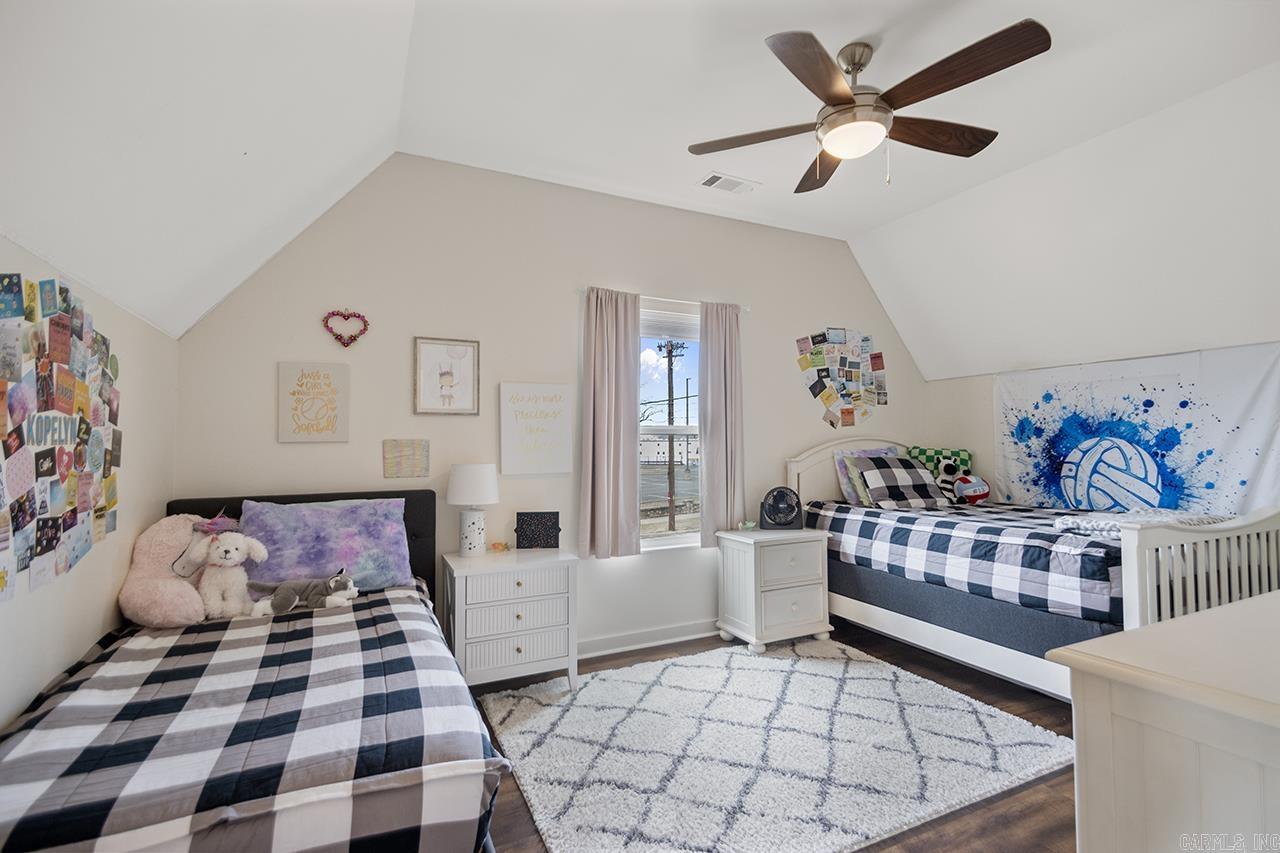 402 S Market  Benton, AR