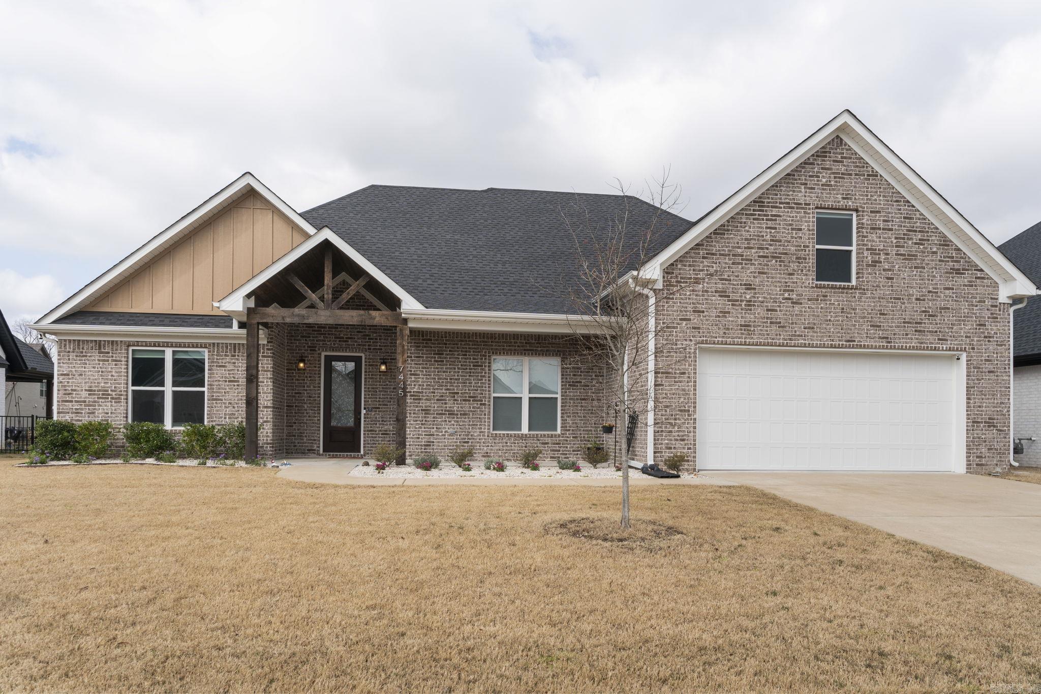 7445 Northwood Benton, AR 72019-0000
