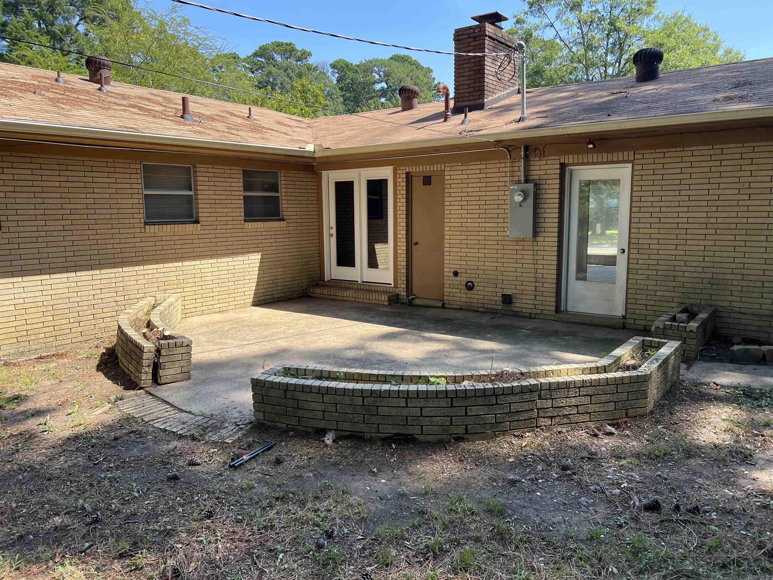 1565  Pine Manor  Arkadelphia, AR