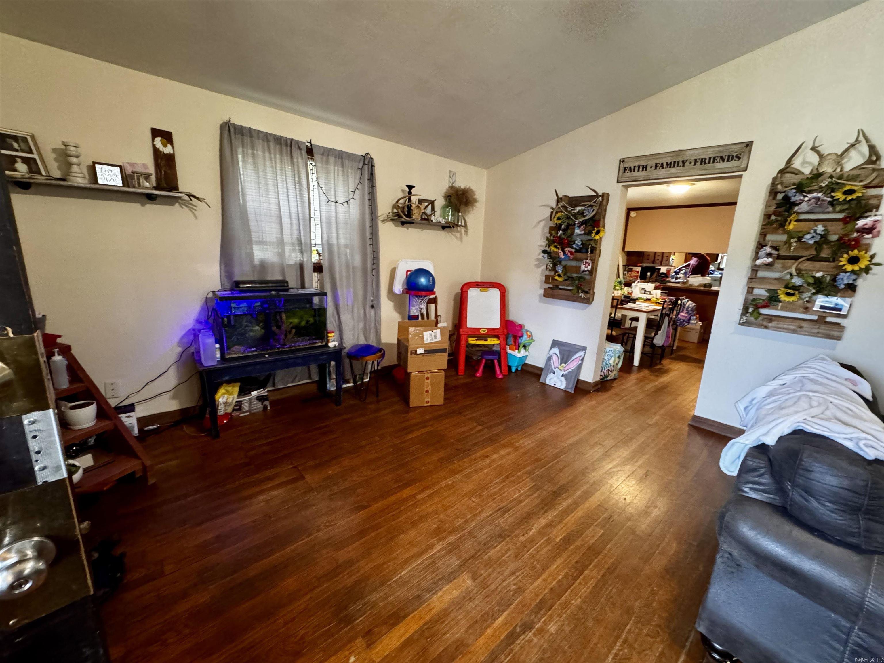 1530  Pearcy  Pearcy, AR