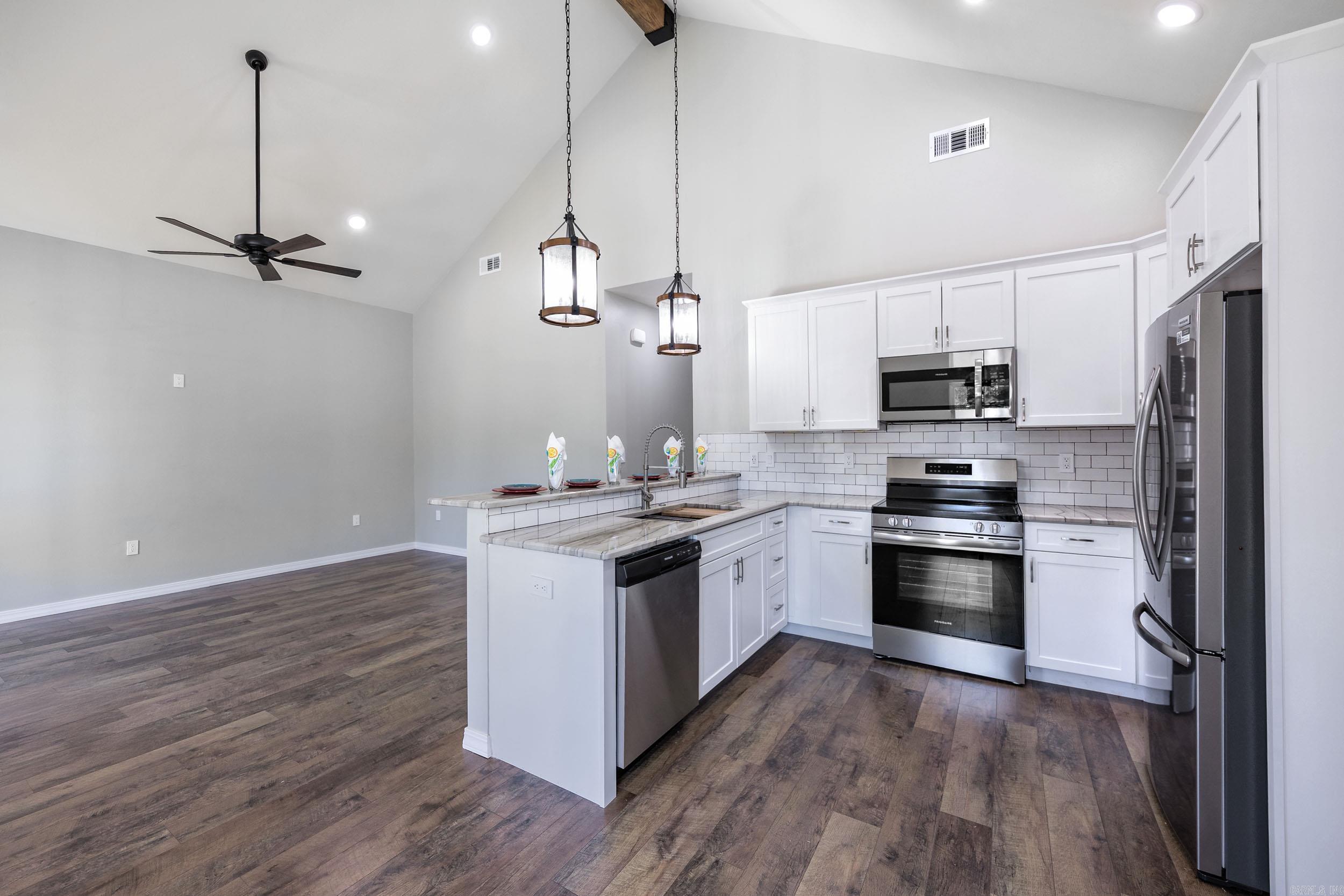 170 E Blue Ridge  Fairfield Bay, AR