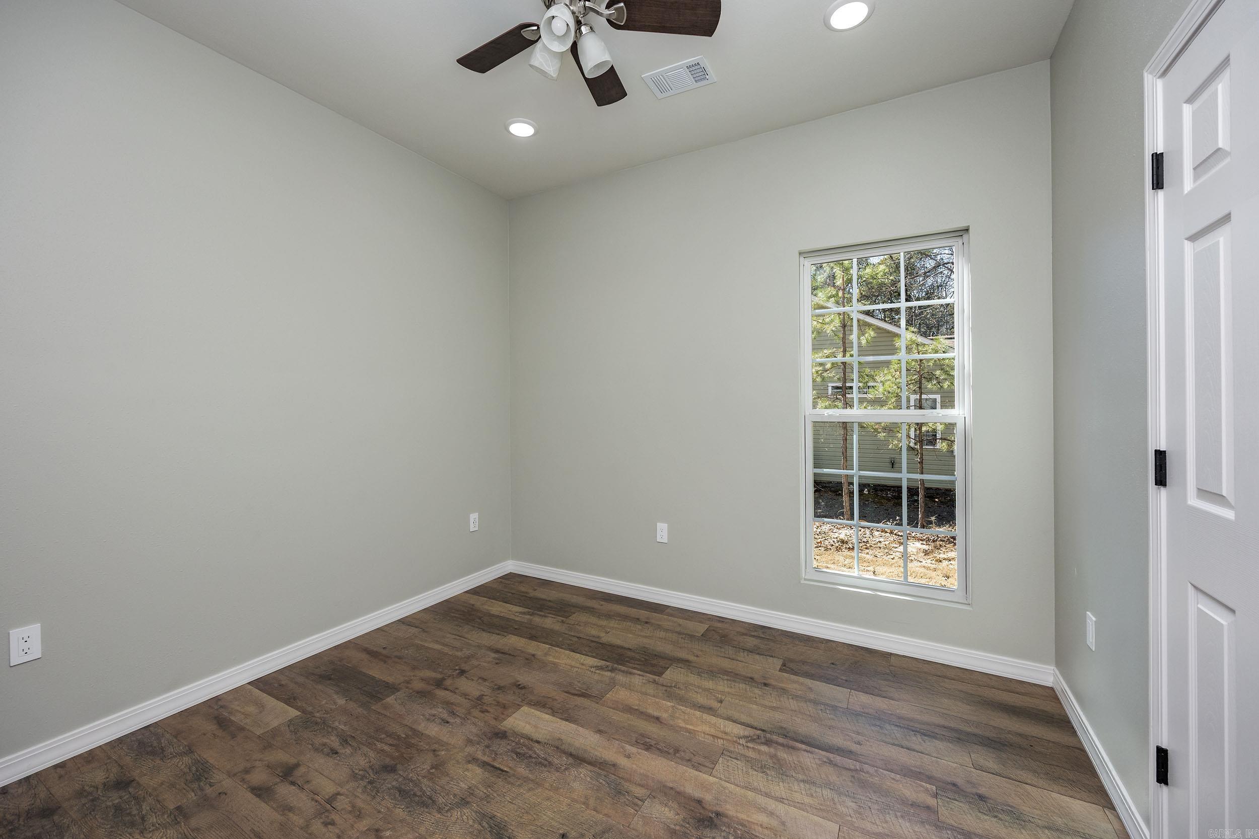 170 E Blue Ridge  Fairfield Bay, AR