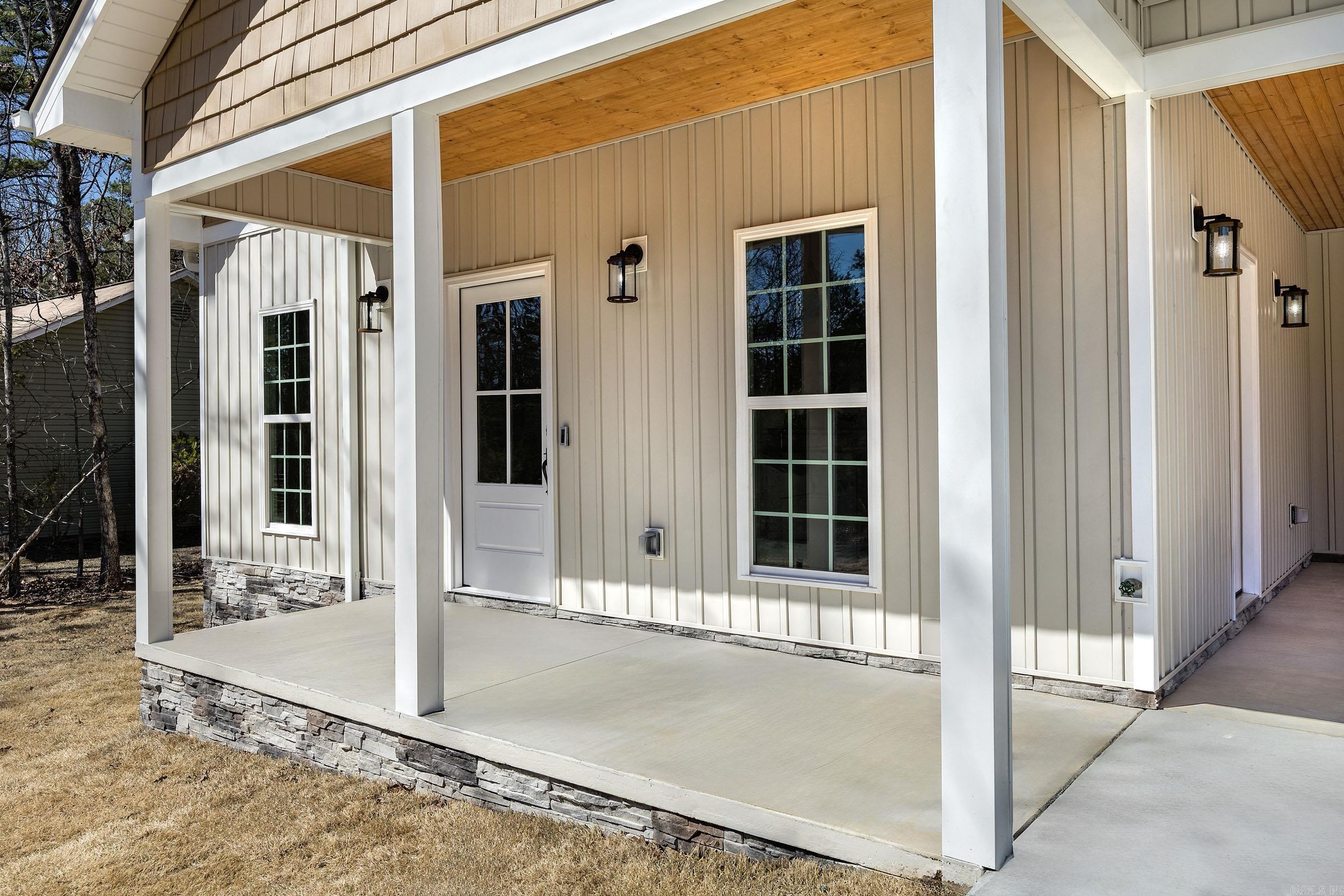 170 E Blue Ridge  Fairfield Bay, AR