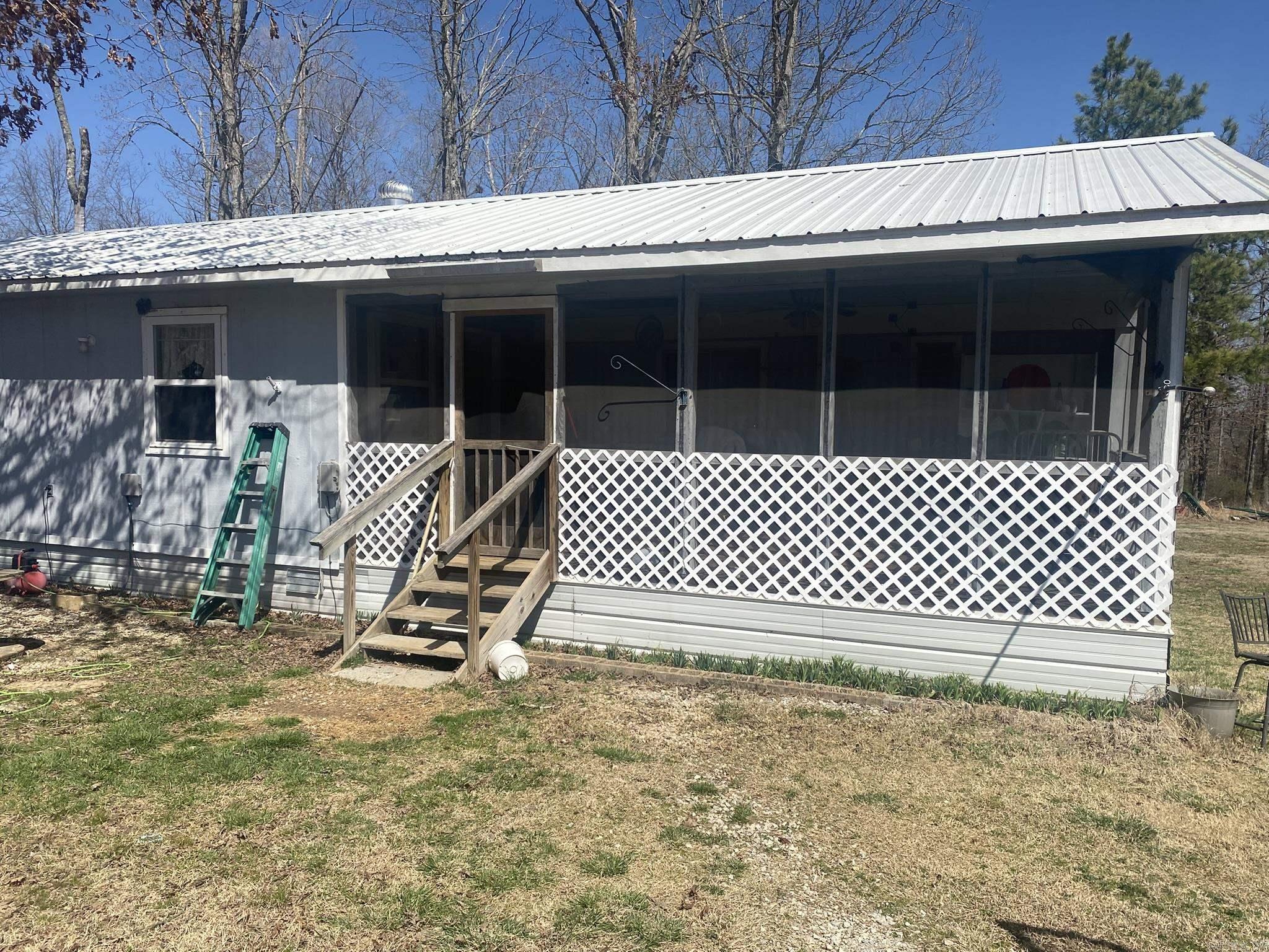 660  Prince  Mountain View, AR