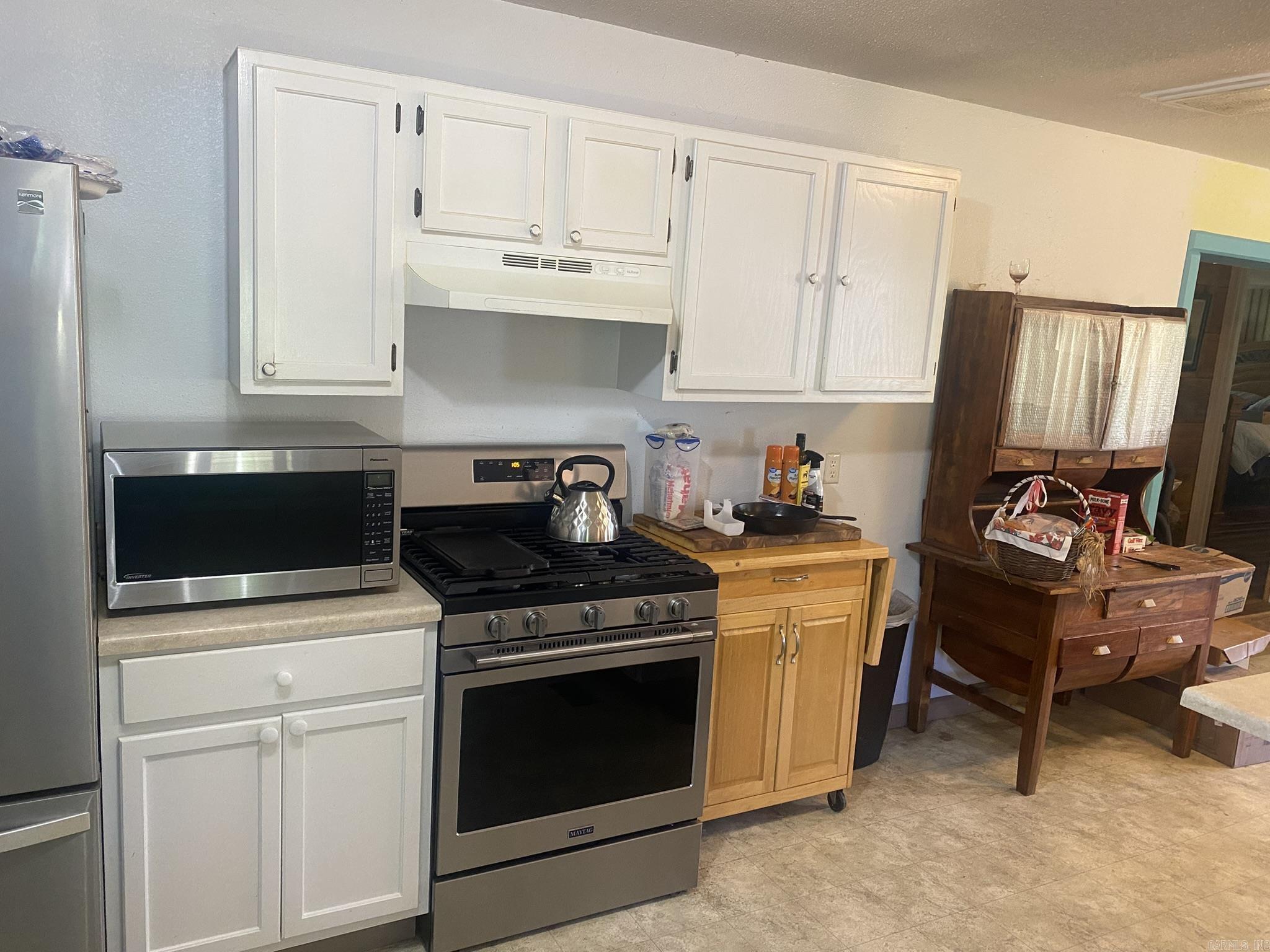 660  Prince  Mountain View, AR