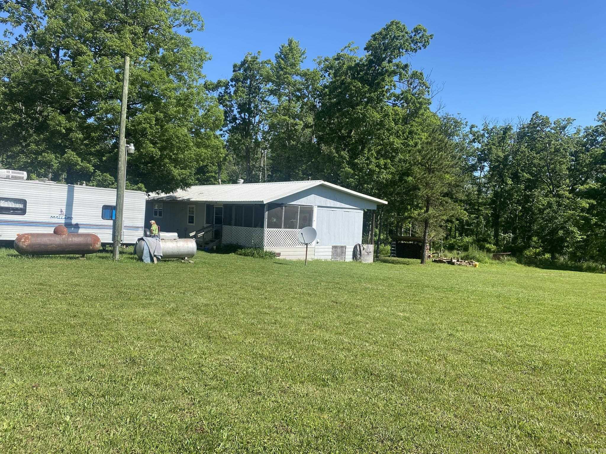 660  Prince  Mountain View, AR