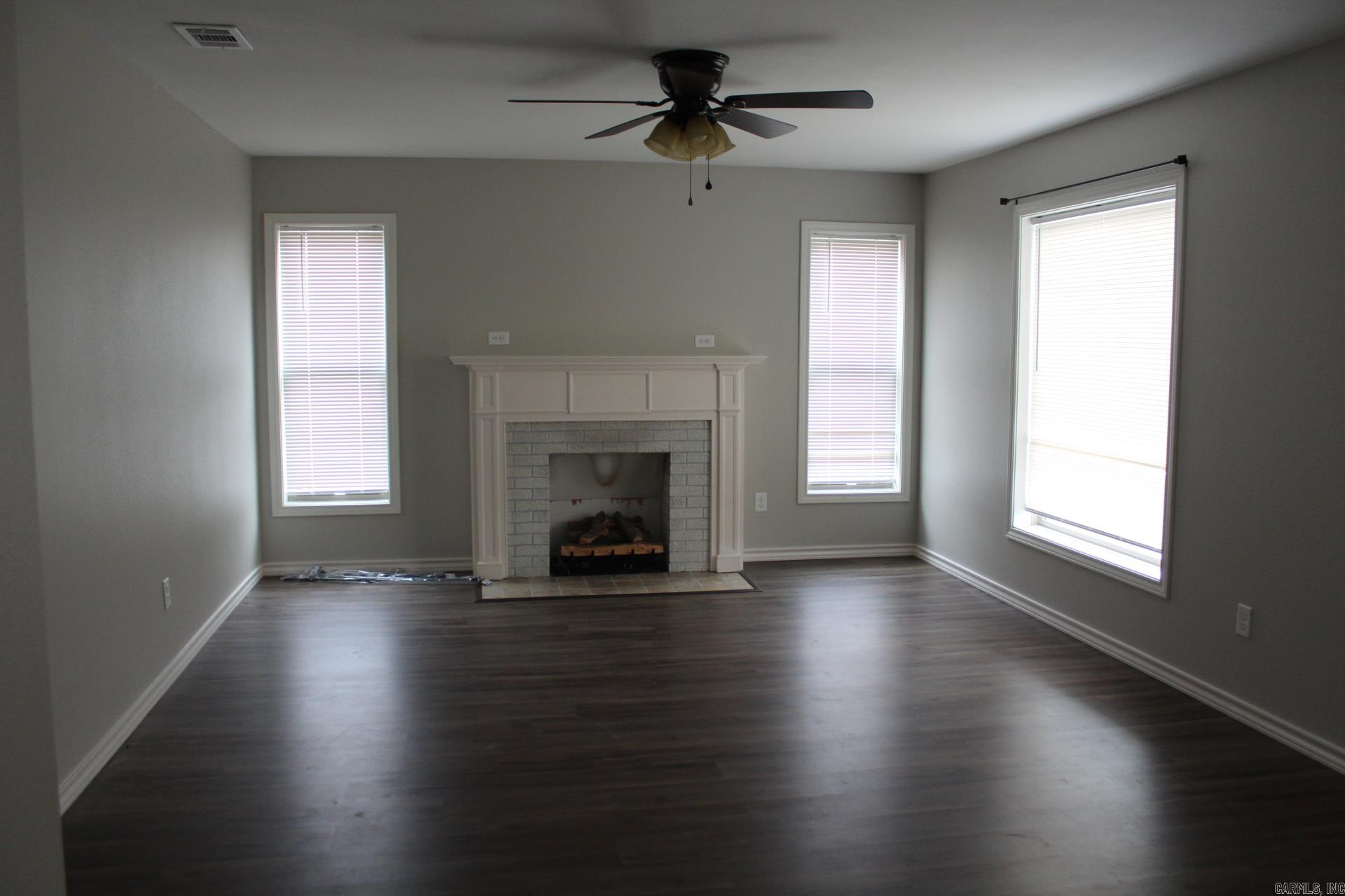 517 N 6th  Nashville, AR