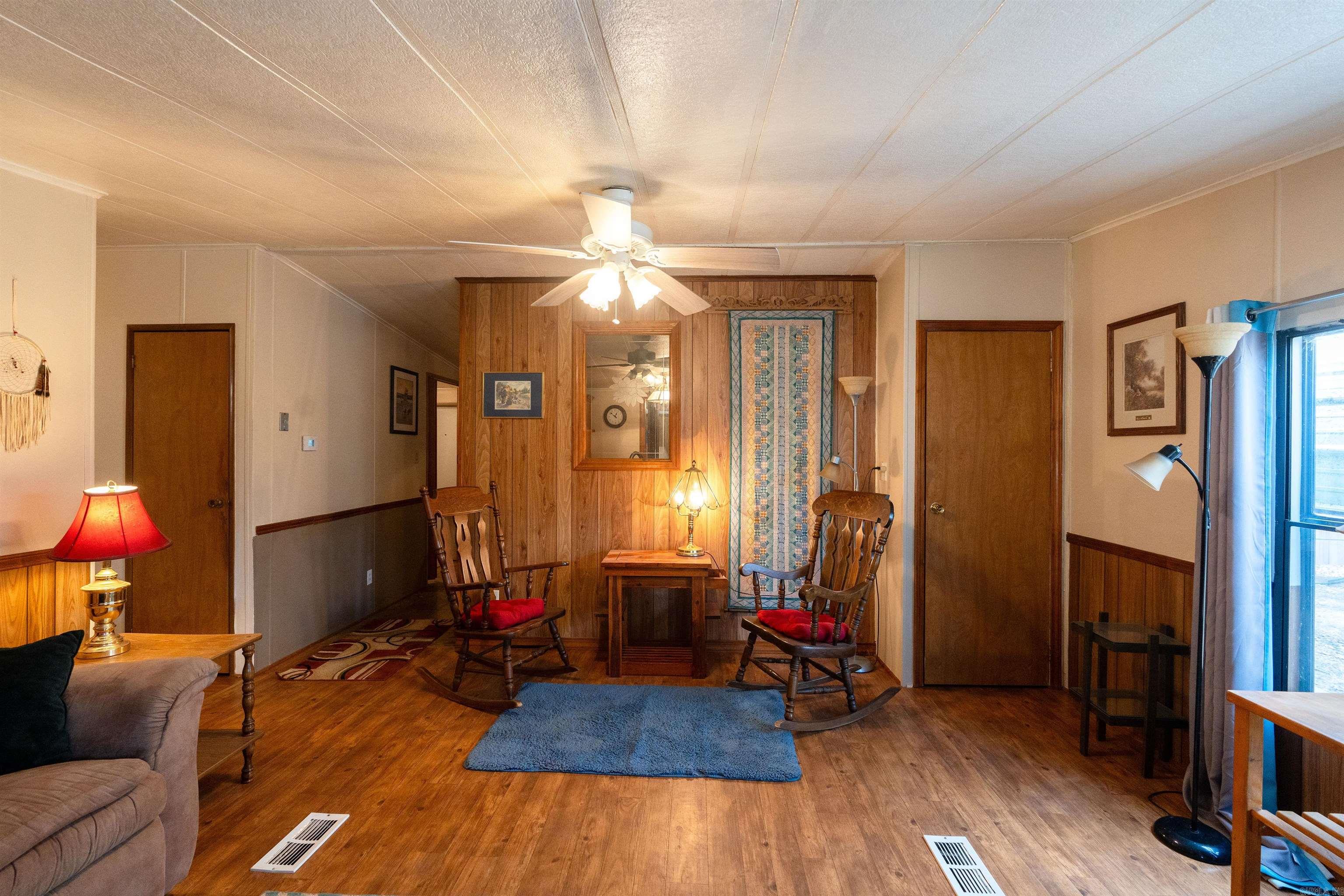 3432 N Heber Springs 3430 Tumbling Shoals, AR