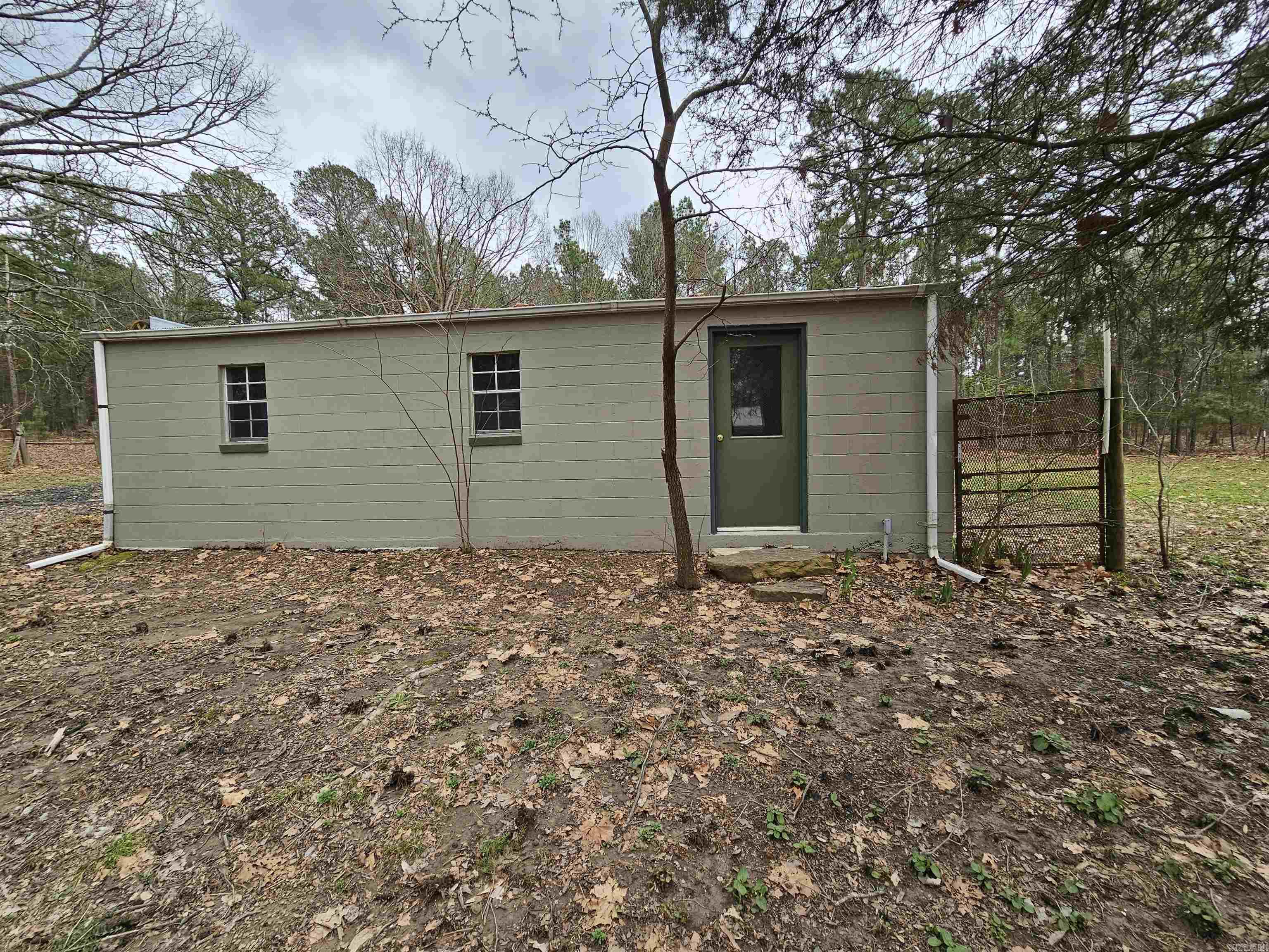 3432 N Heber Springs 3430 Tumbling Shoals, AR