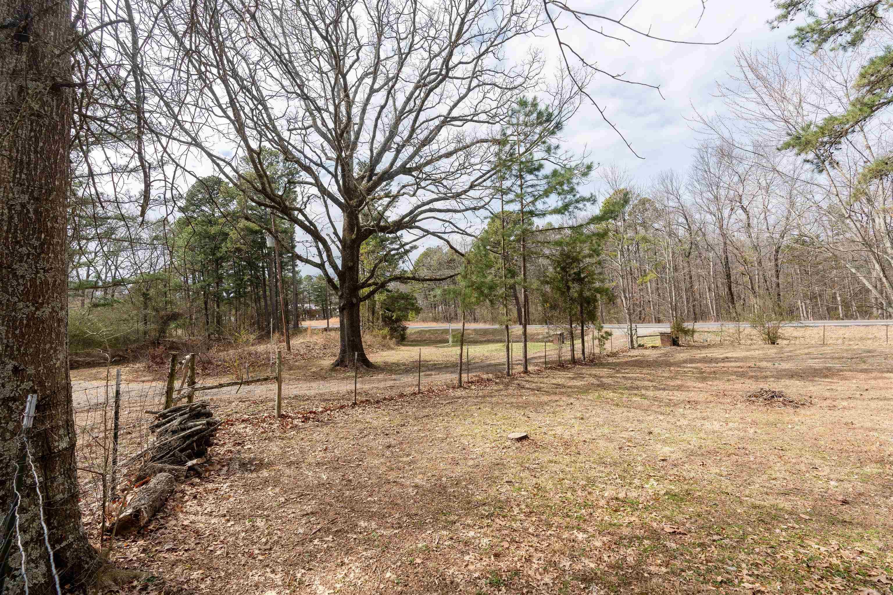 3432 N Heber Springs 3430 Tumbling Shoals, AR
