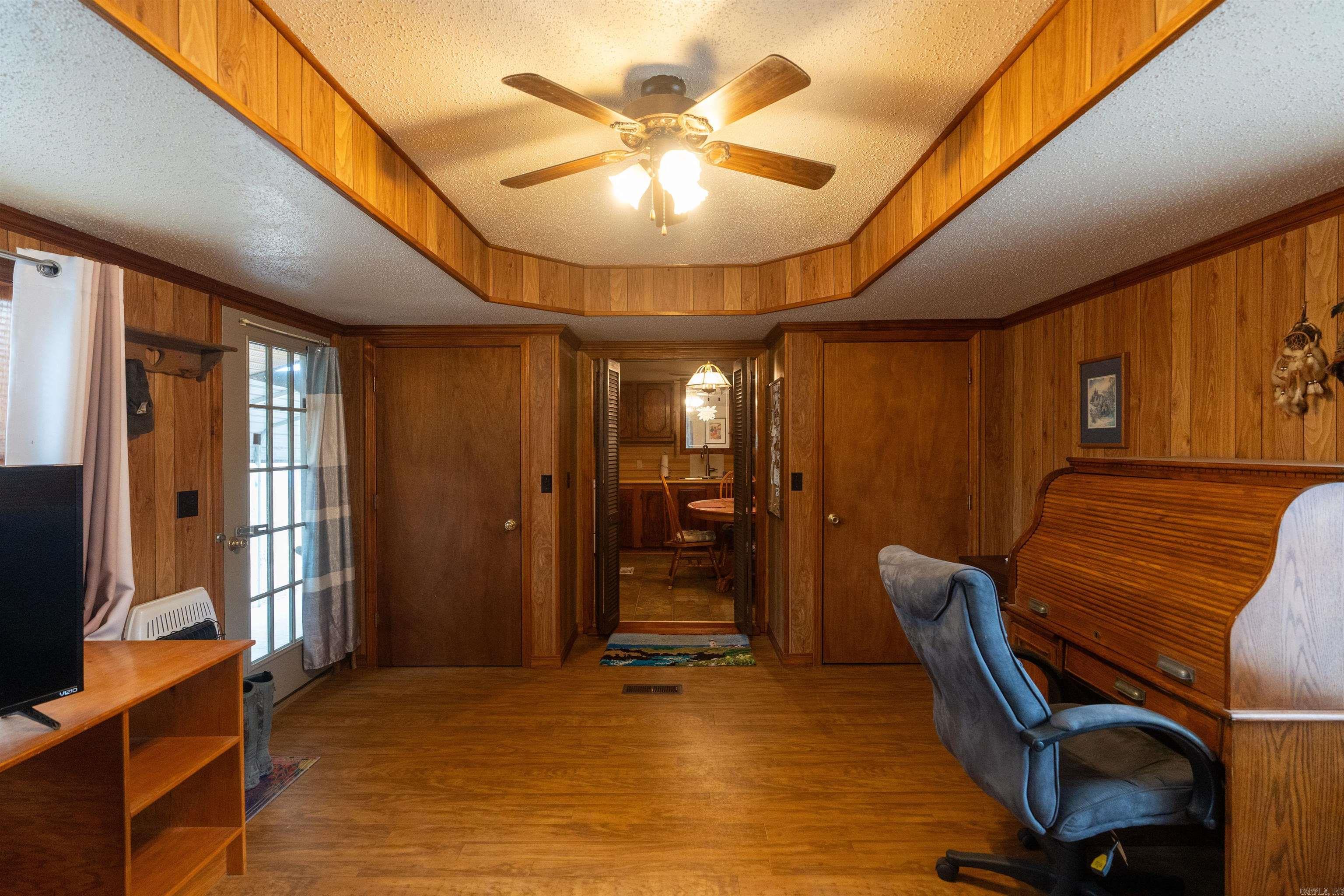 3432 N Heber Springs 3430 Tumbling Shoals, AR