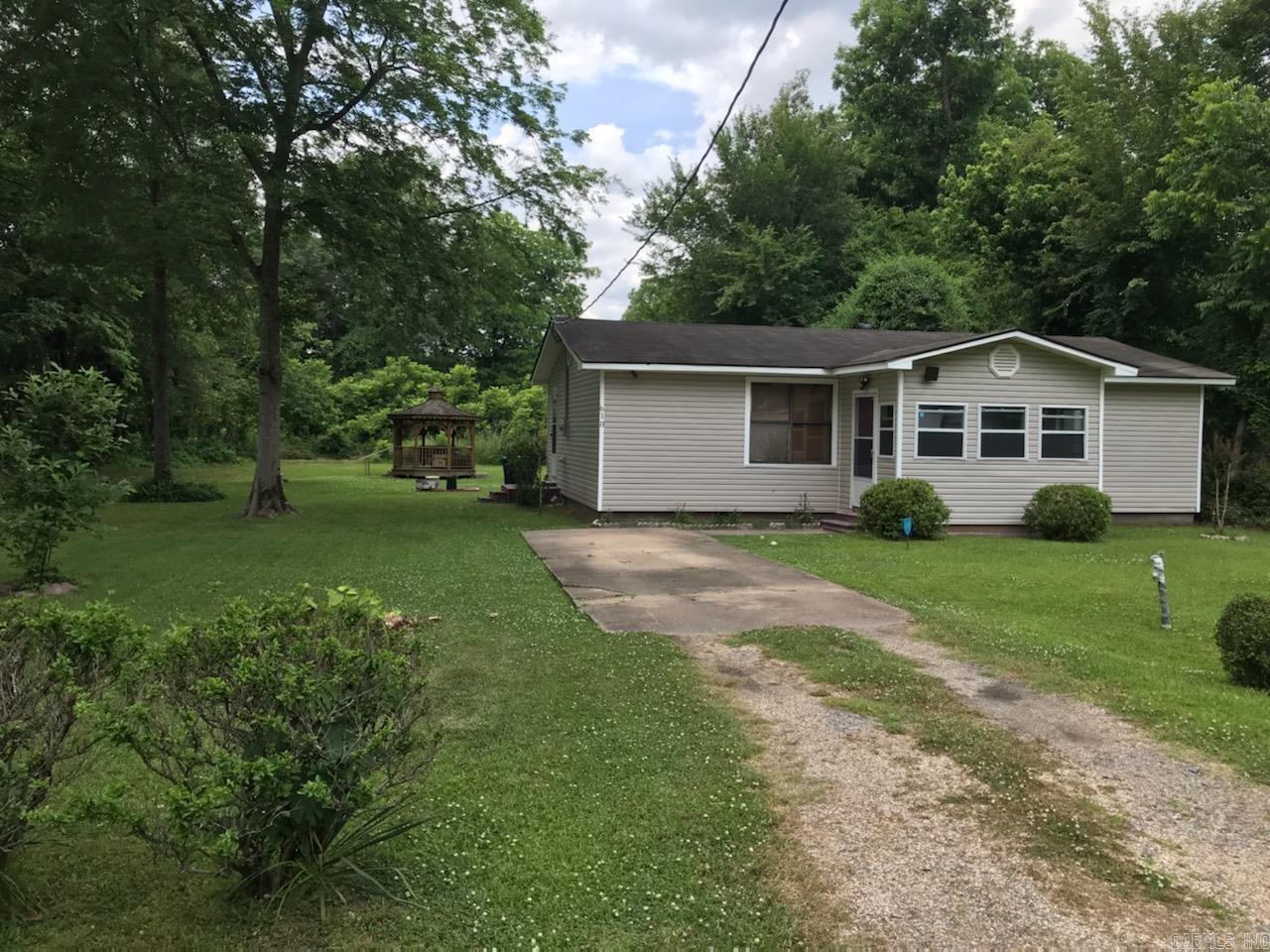 610 N Shepherd  Dermott, AR