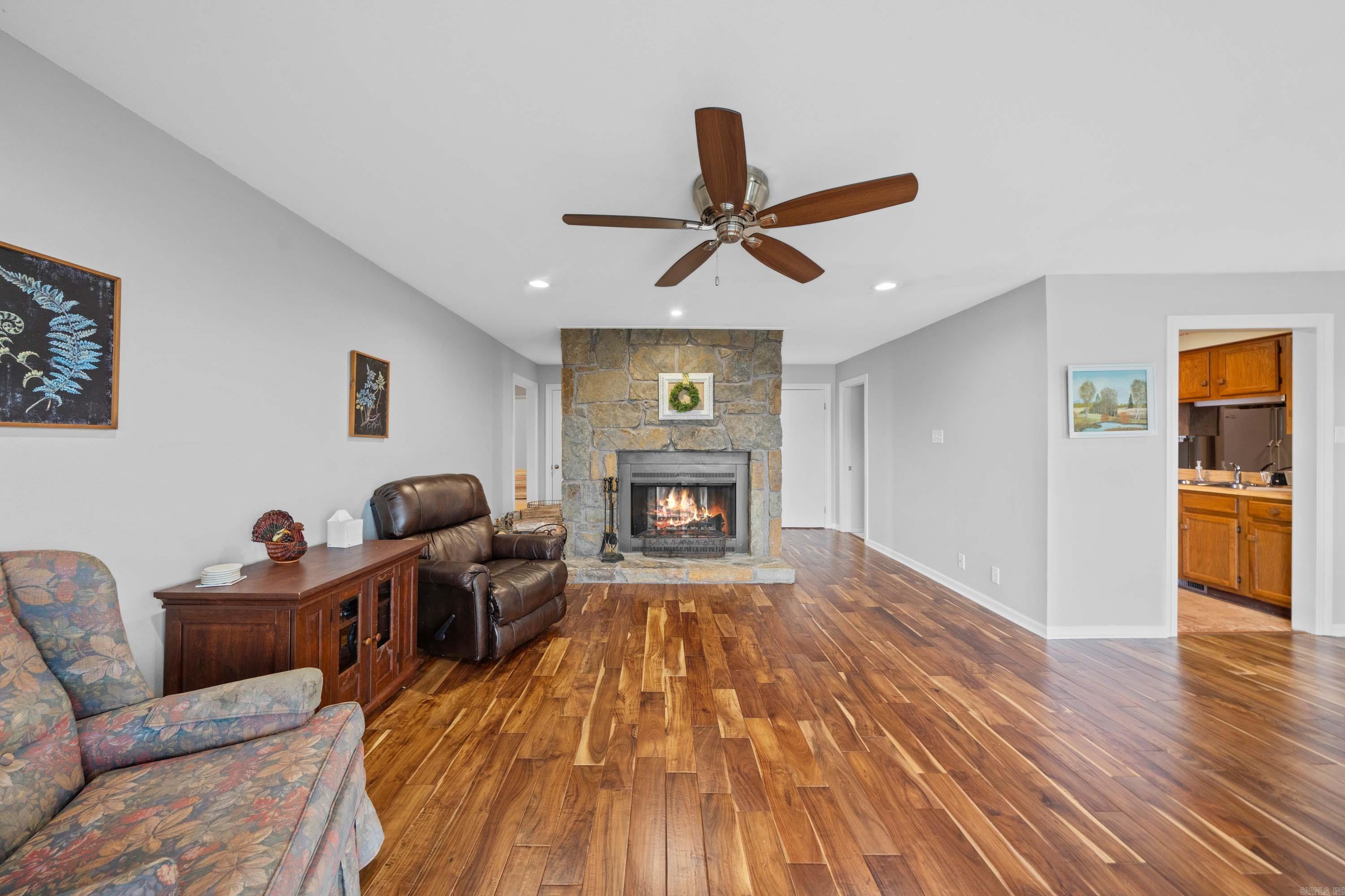 304 Lookout Point Hot Springs, AR 71913