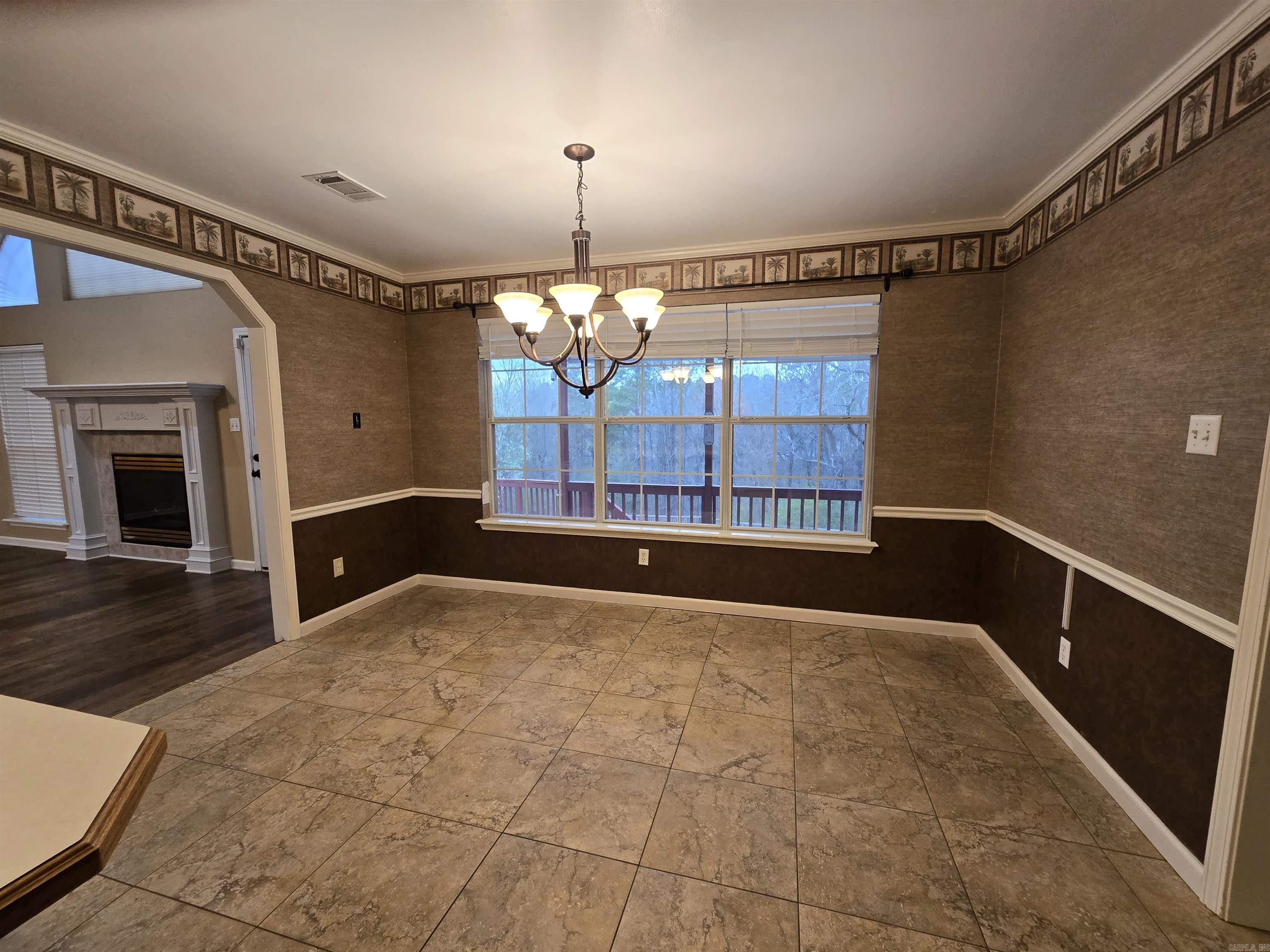 1015  River Oaks  Benton, AR