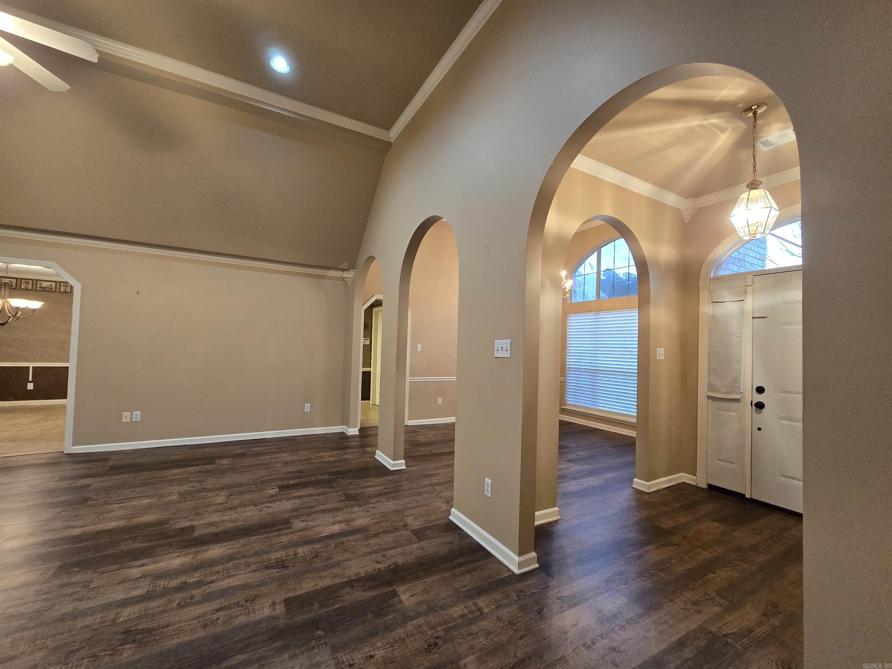 1015  River Oaks  Benton, AR